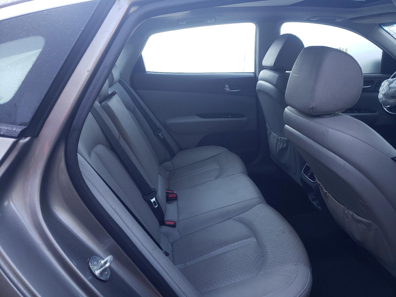 Photo 6 from auction – 2016 KIA OPTIMA EX with VIN 5XXGU4L34GG013665