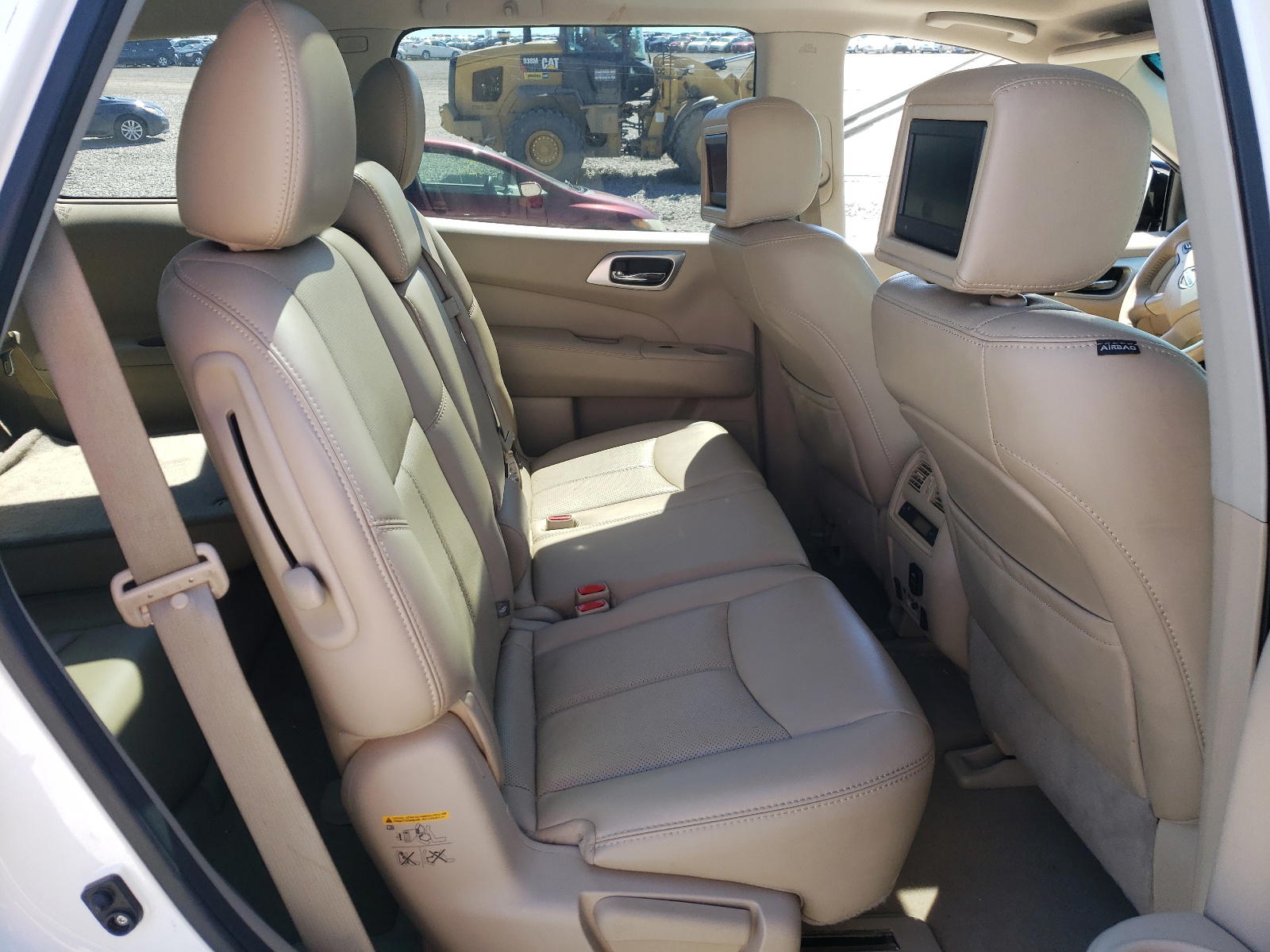 Photo 6 from auction – 2014 NISSAN PATHFINDER with VIN 5N1AR2MM6EC714929