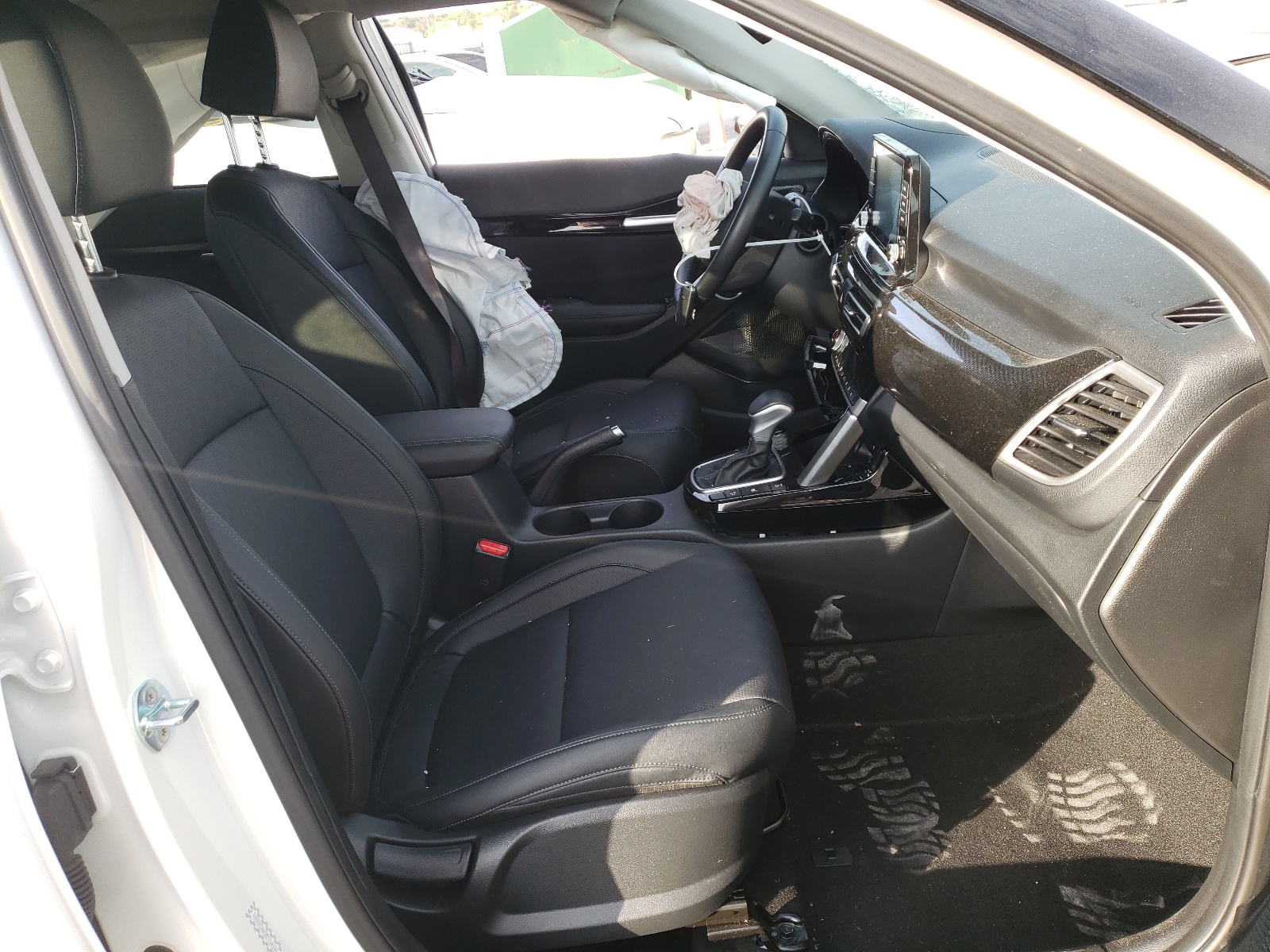 Zdjęcie 5 z aukcji – 2021 KIA SELTOS EX z VIN KNDERCAA5M7164166