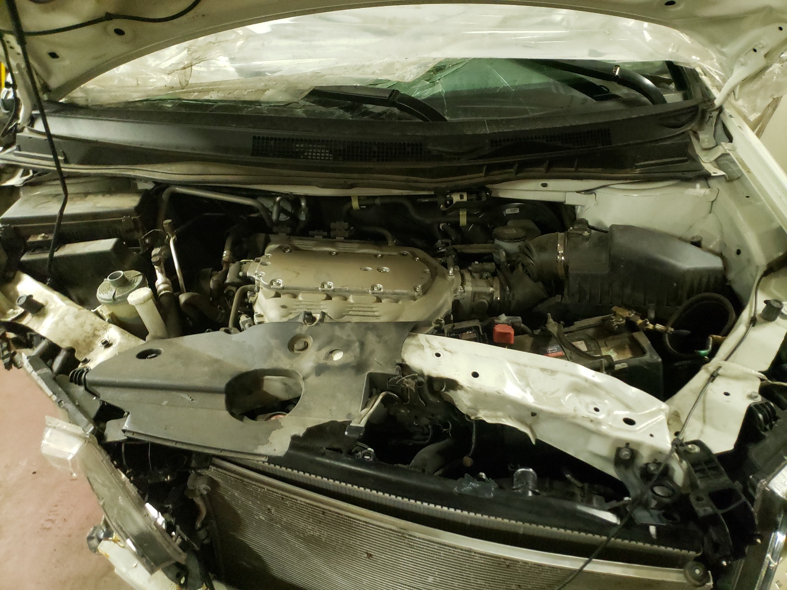 Photo 7 from auction – 2014 HONDA ODYSSEY TO with VIN 5FNRL5H90EB039128