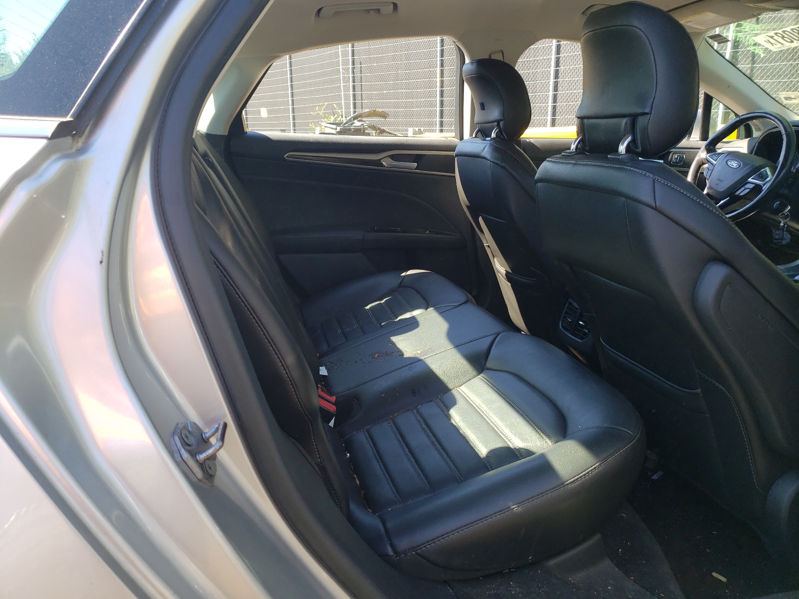 Photo 6 from auction – 2013 FORD FUSION SE with VIN 3FA6P0HR6DR255403
