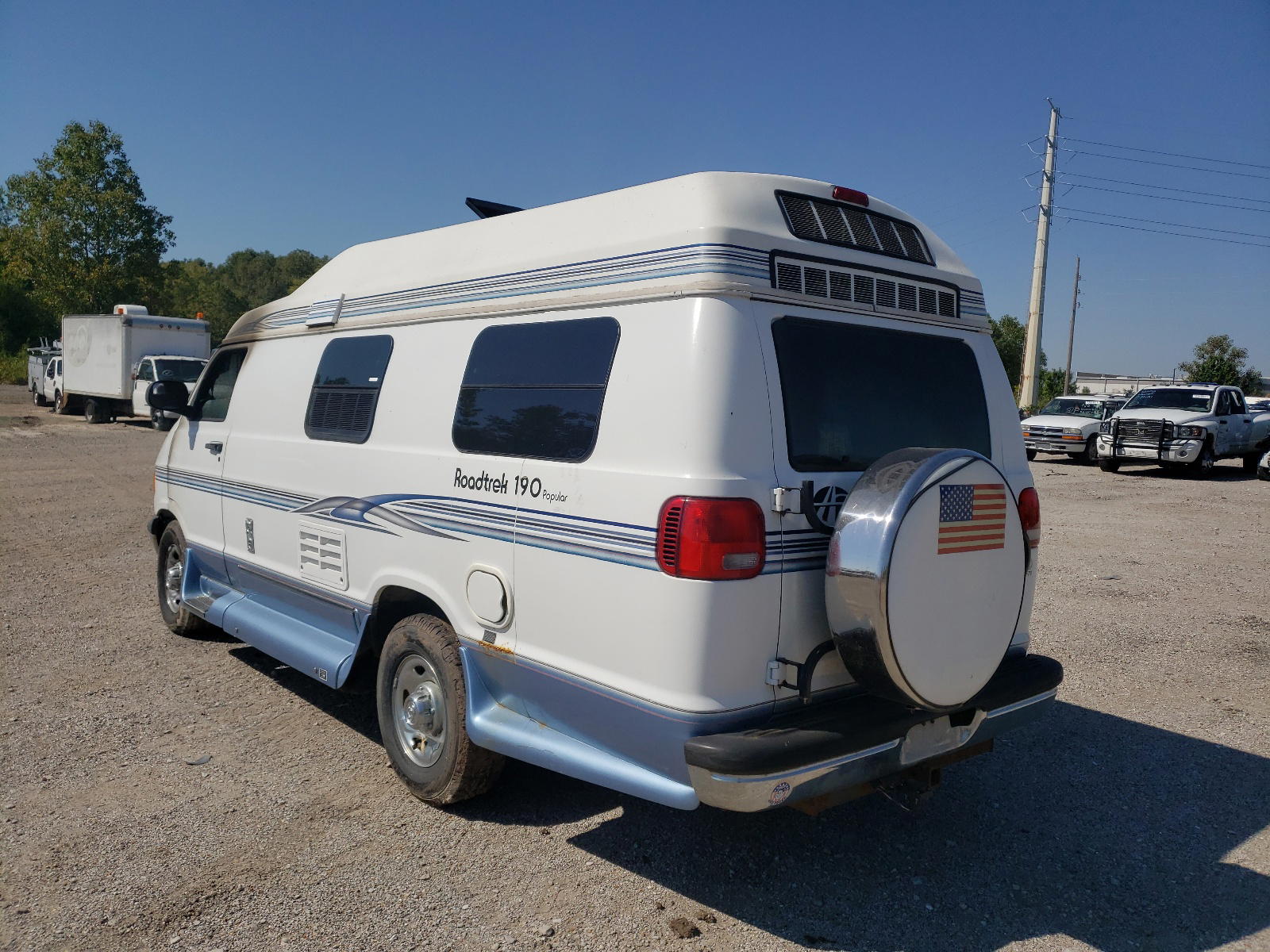 Photo 3 from auction – 2000 DODGE RAM VAN B3 with VIN 2B6KB31Y8YK142183