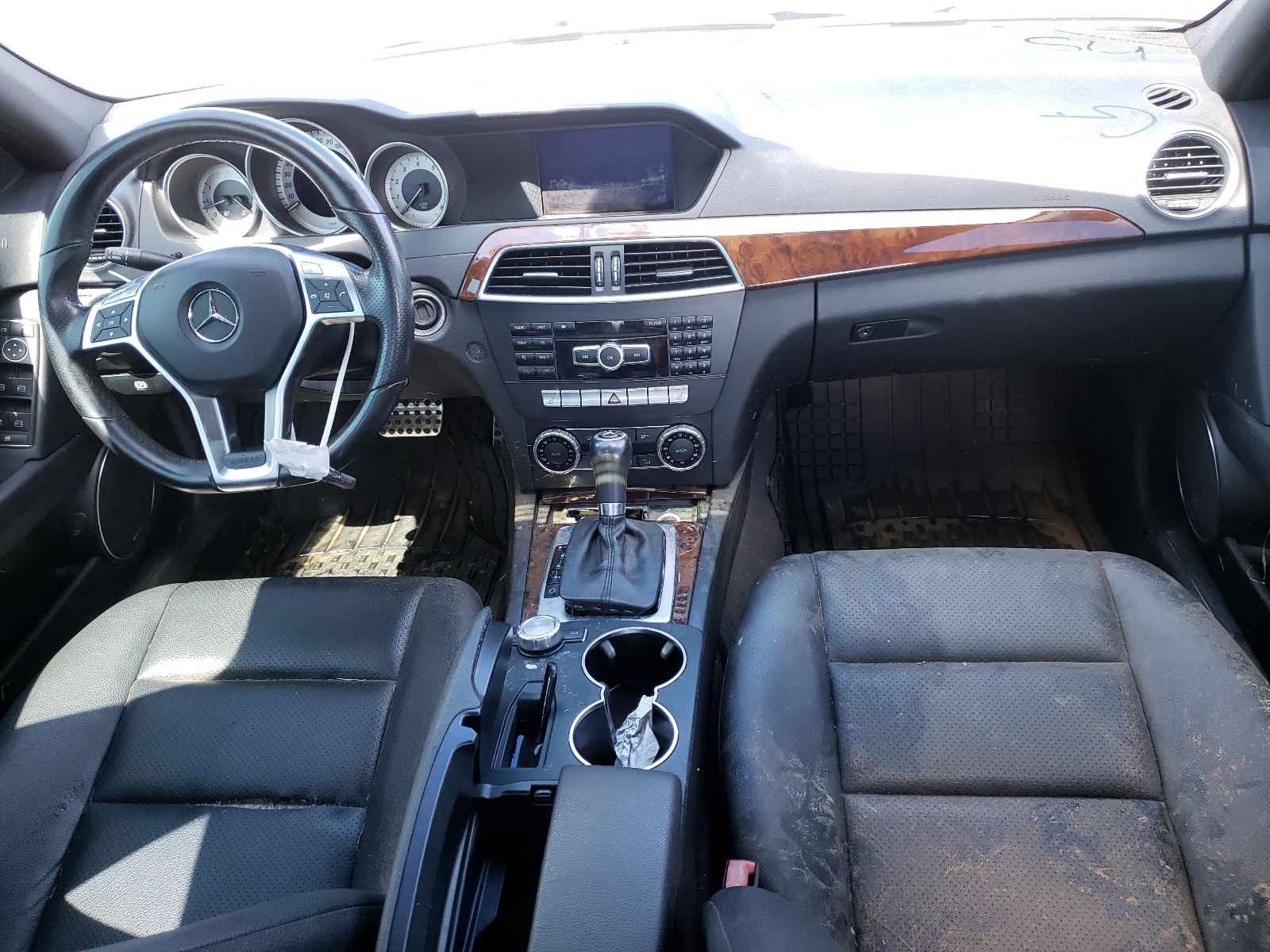Photo 9 from auction – 2012 MERCEDES-BENZ C 300 4MAT with VIN WDDGF8BB5CA711367