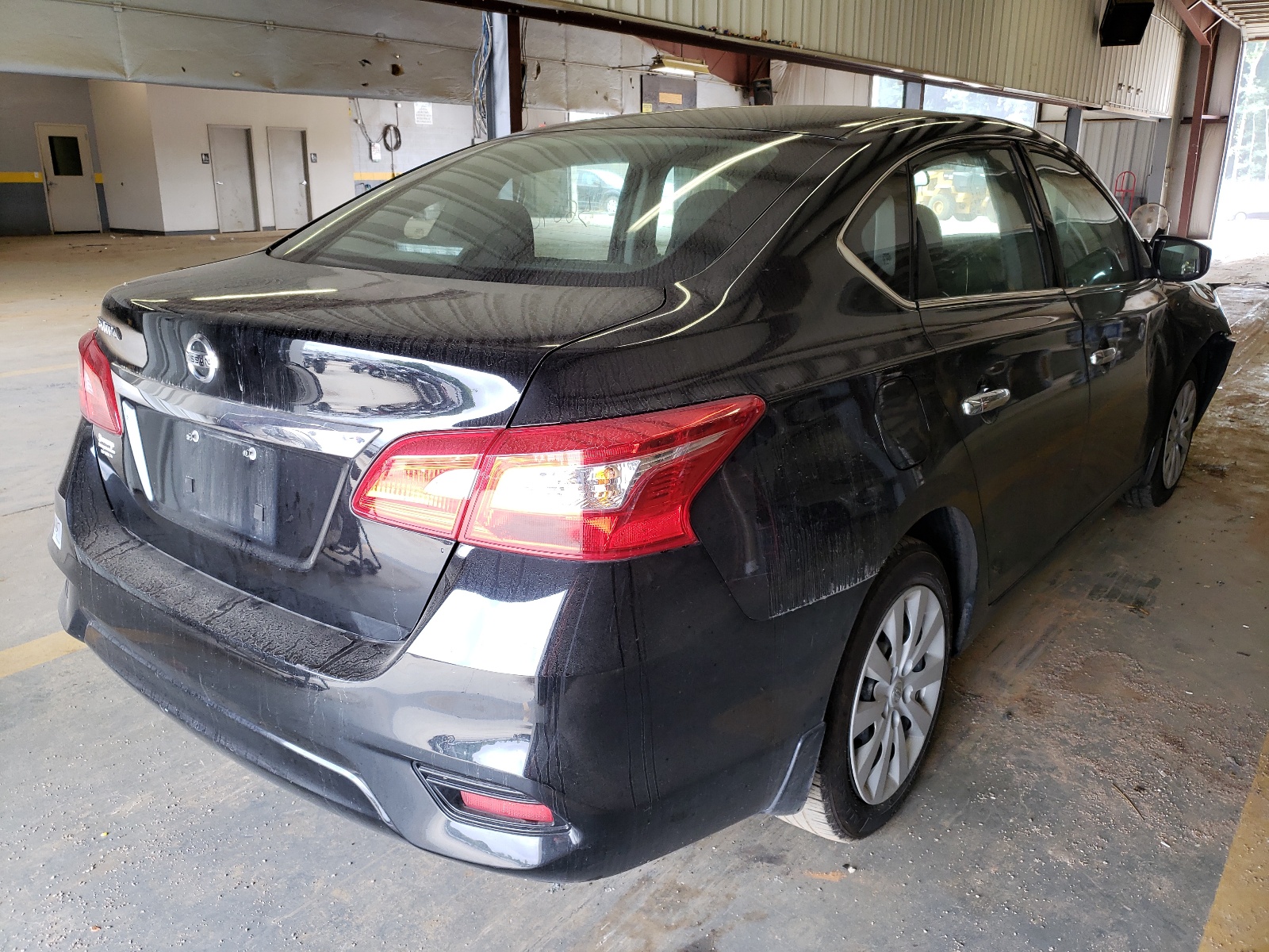 Photo 4 from auction – 2019 NISSAN SENTRA S with VIN 3N1AB7AP6KY217812