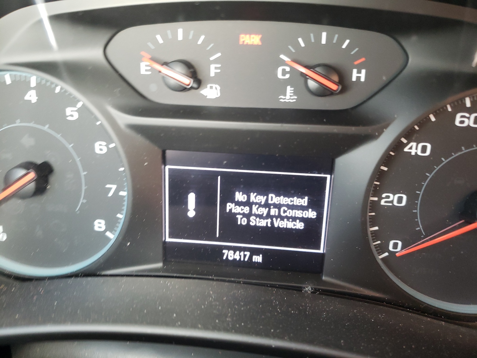 Photo 8 from auction – 2018 CHEVROLET EQUINOX LT with VIN 2GNAXJEVXJ6322272
