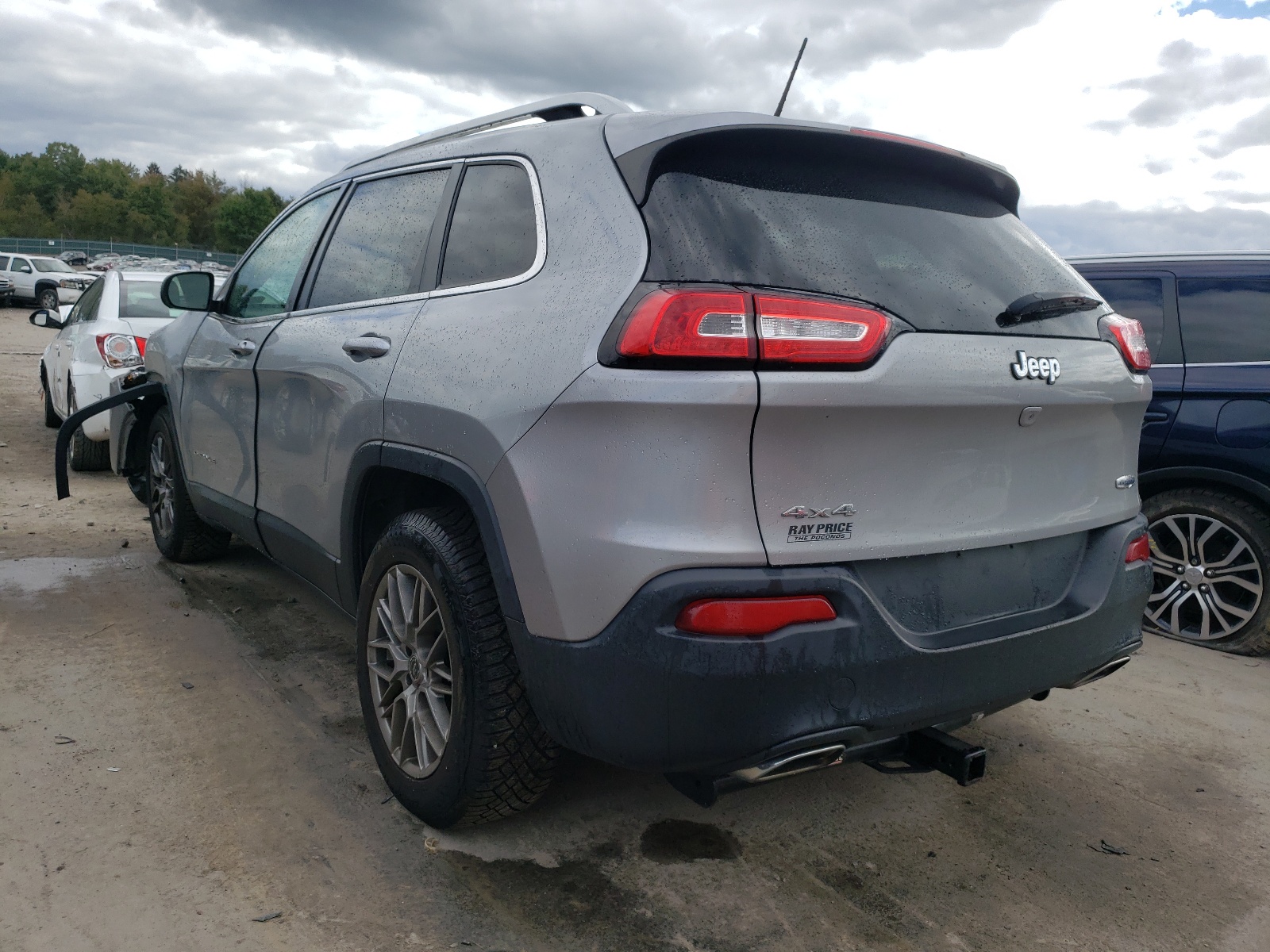 Photo 3 from auction – 2015 JEEP CHEROKEE L with VIN 1C4PJMCS3FW615079