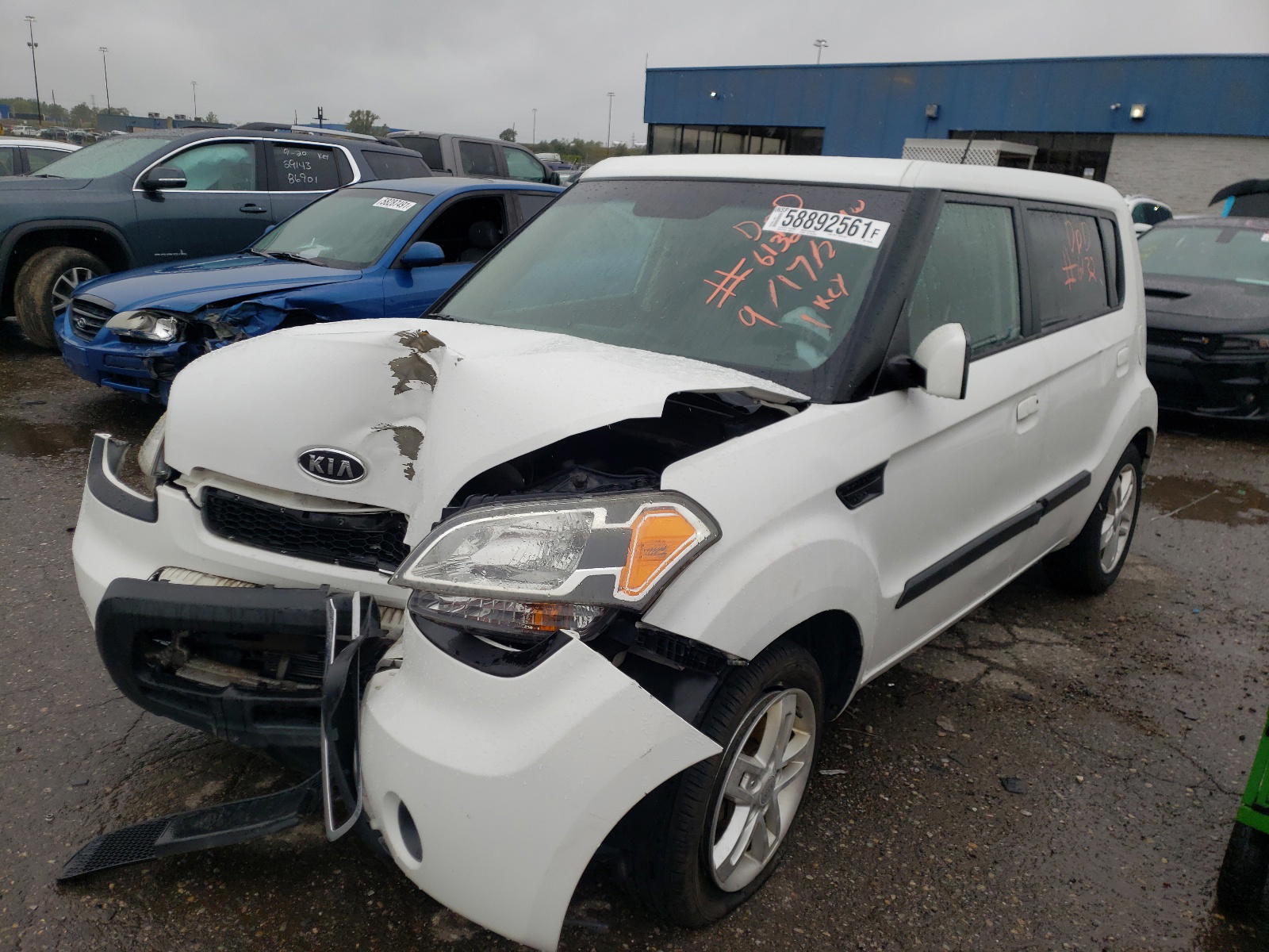 Photo 2 from auction – 2010 KIA SOUL + with VIN KNDJT2A29A7056132