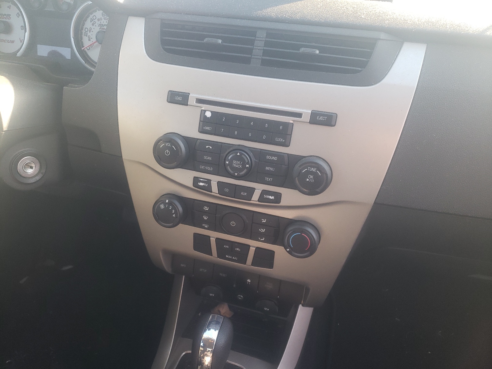 Photo 9 from auction – 2009 FORD FOCUS SE with VIN 1FAHP35N19W184272