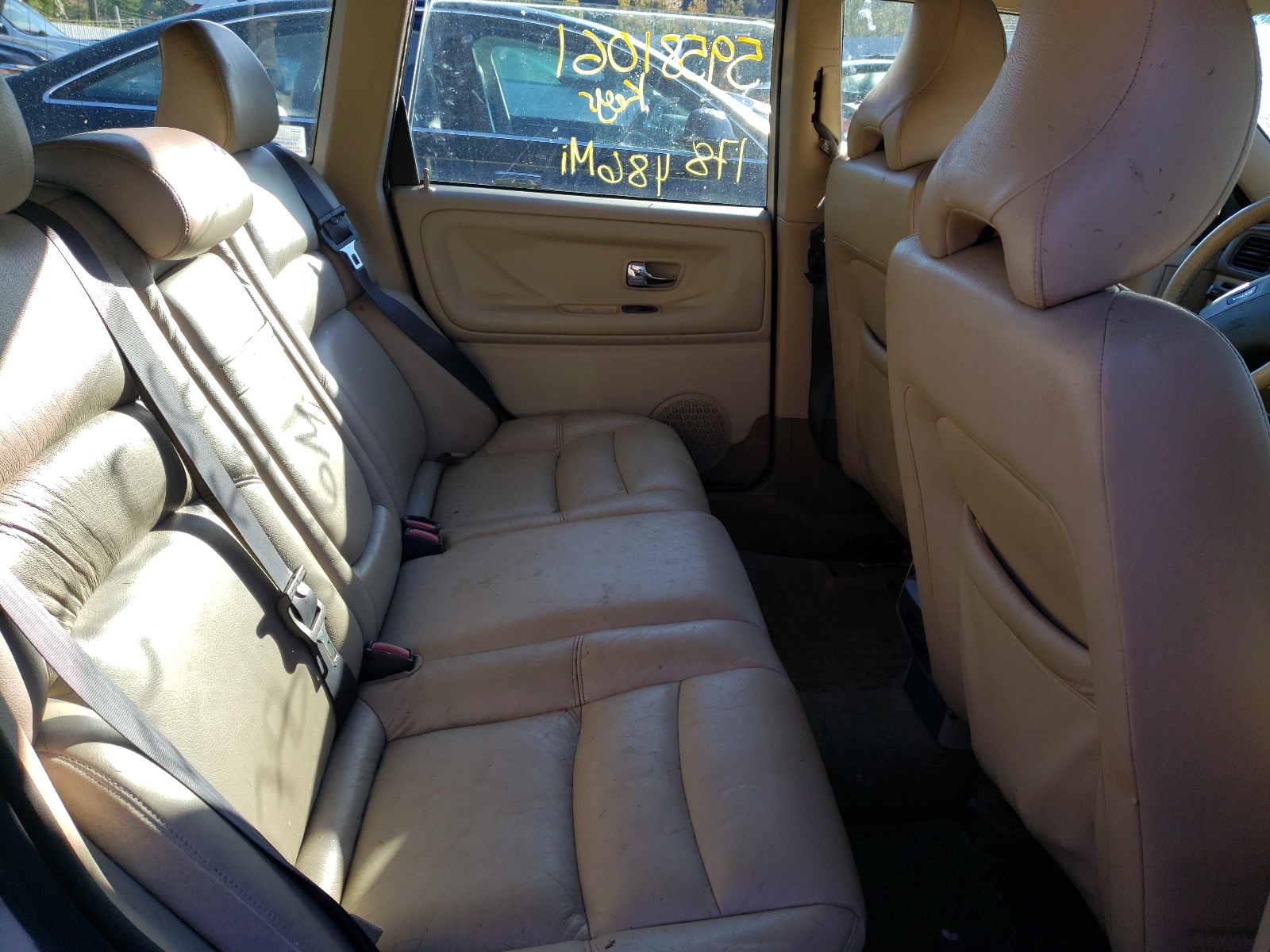 Photo 6 from auction – 2000 VOLVO V70 XC with VIN YV1LZ56D2Y2676485