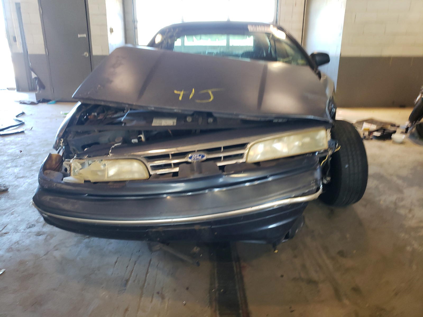 Photo 9 from auction – 1997 FORD CROWN VICT with VIN 2FALP73W8VX146226