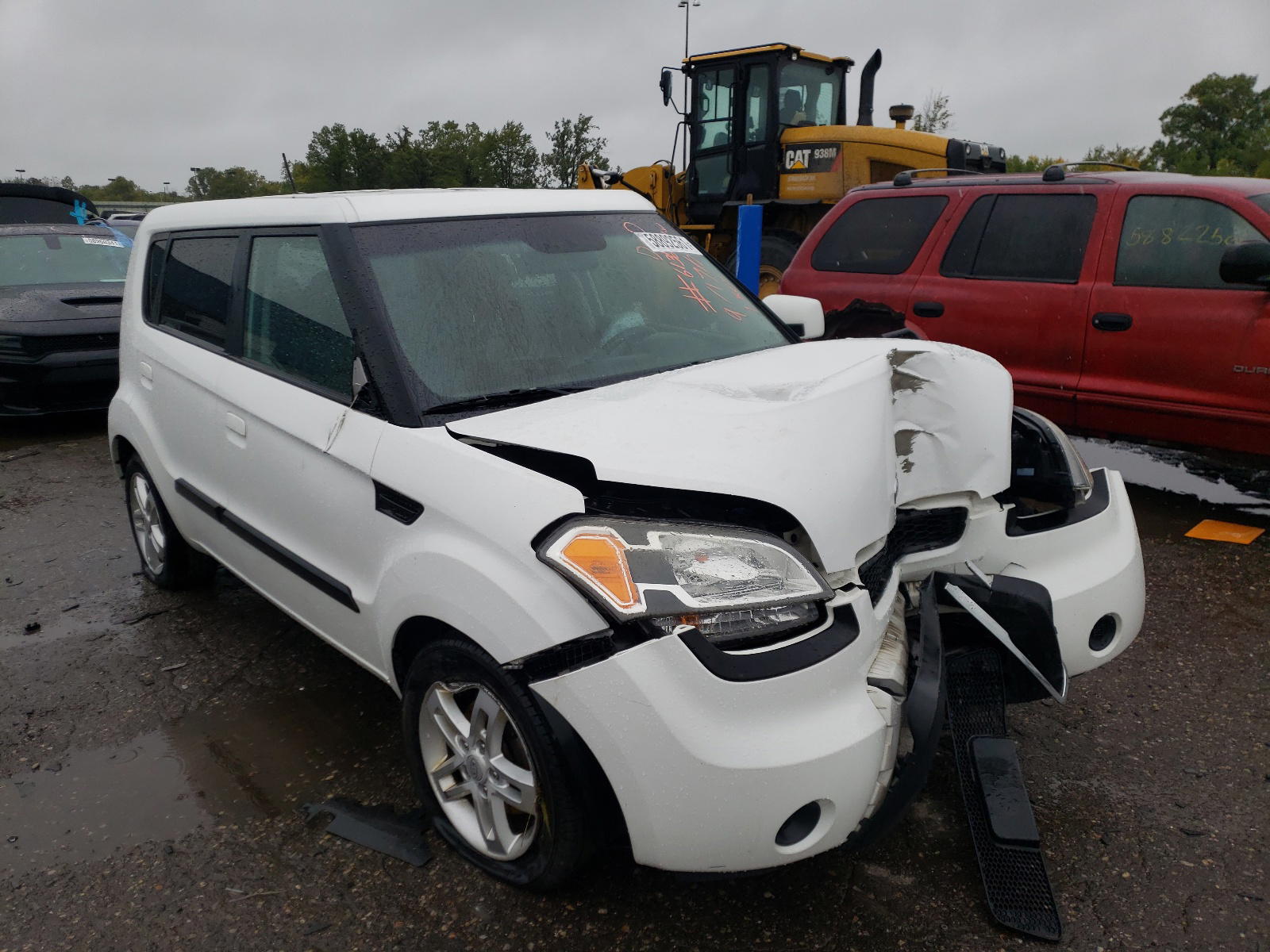 KIA SOUL + 2010 with VIN KNDJT2A29A7056132 - Photo from auction
