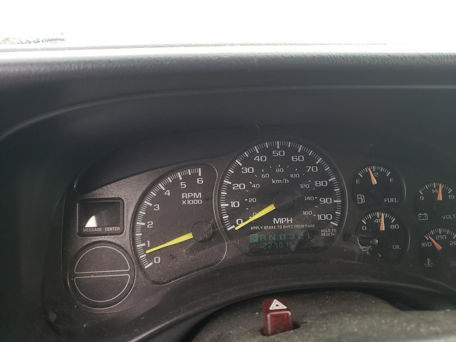 Photo 8 from auction – 2001 GMC NEW SIERRA with VIN 2GTEC19T911278286
