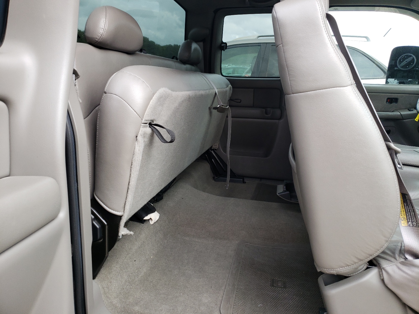 Zdjęcie 6 z aukcji – 2001 CHEVROLET SILVERADO z VIN 1GCHC29U61E235549
