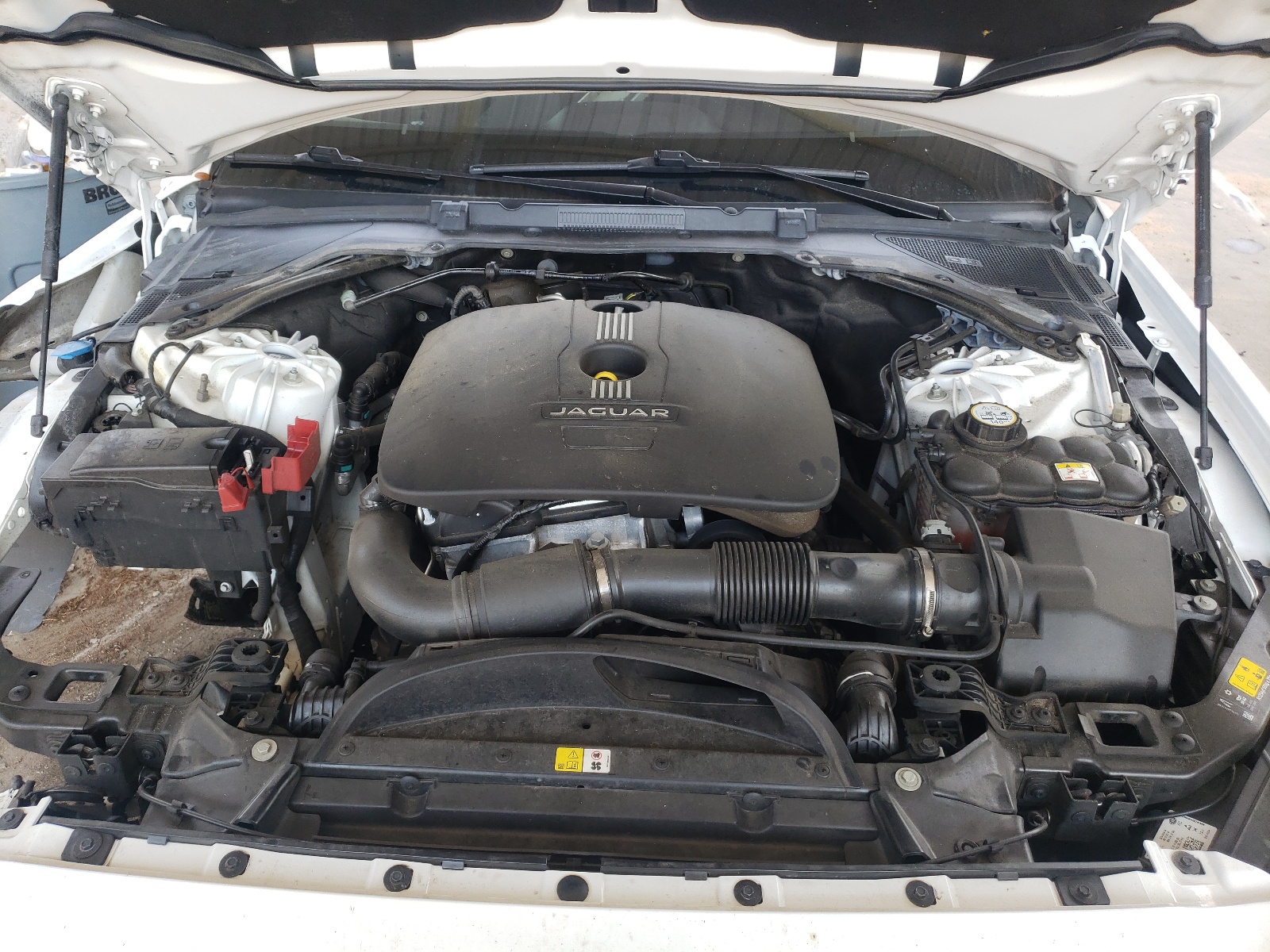 Foto 7 de la subasta – 2017 JAGUAR XE con VIN SAJAR4BG7HA969135