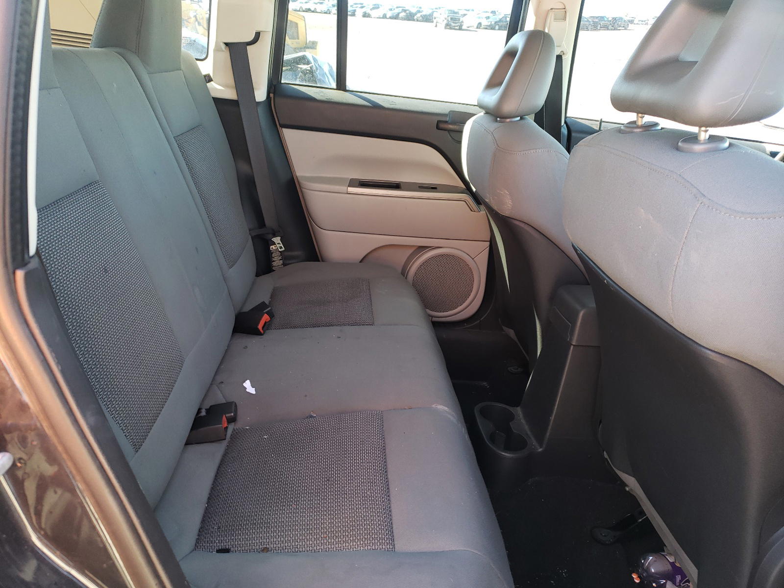 Photo 6 from auction – 2007 JEEP COMPASS with VIN 1J8FT47W67D371033