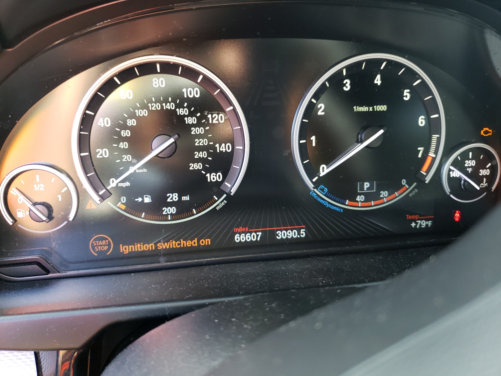 Photo 8 from auction – 2017 BMW X5 XDRIVE5 with VIN 5UXKR6C59H0J84017