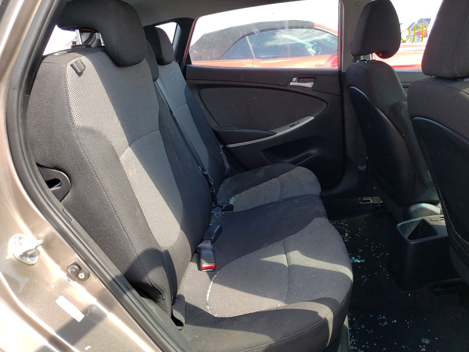 Photo 6 from auction – 2012 HYUNDAI ACCENT GLS with VIN KMHCT5AEXCU048304