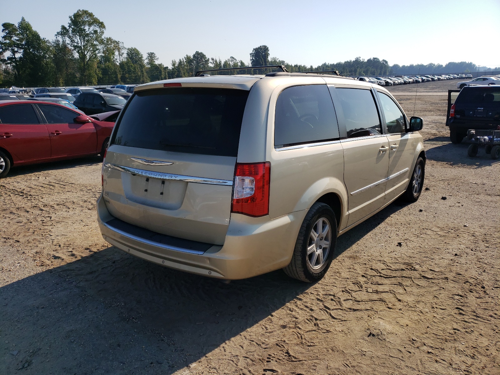 Photo 4 from auction – 2011 CHRYSLER TOWN & COU with VIN 2A4RR5DG9BR719848
