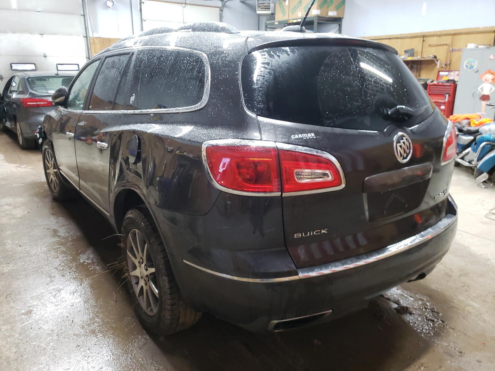 Photo 3 from auction – 2017 BUICK ENCLAVE with VIN 5GAKVBKD2HJ238543