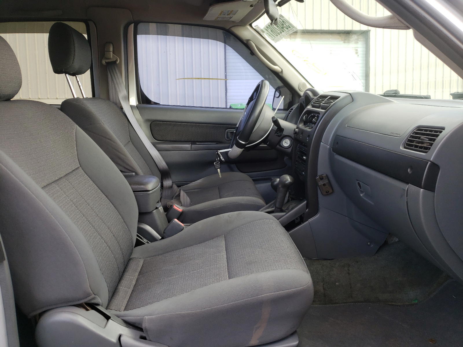 Photo 5 from auction – 2003 NISSAN FRONTIER with VIN 1N6MD27Y23C418783