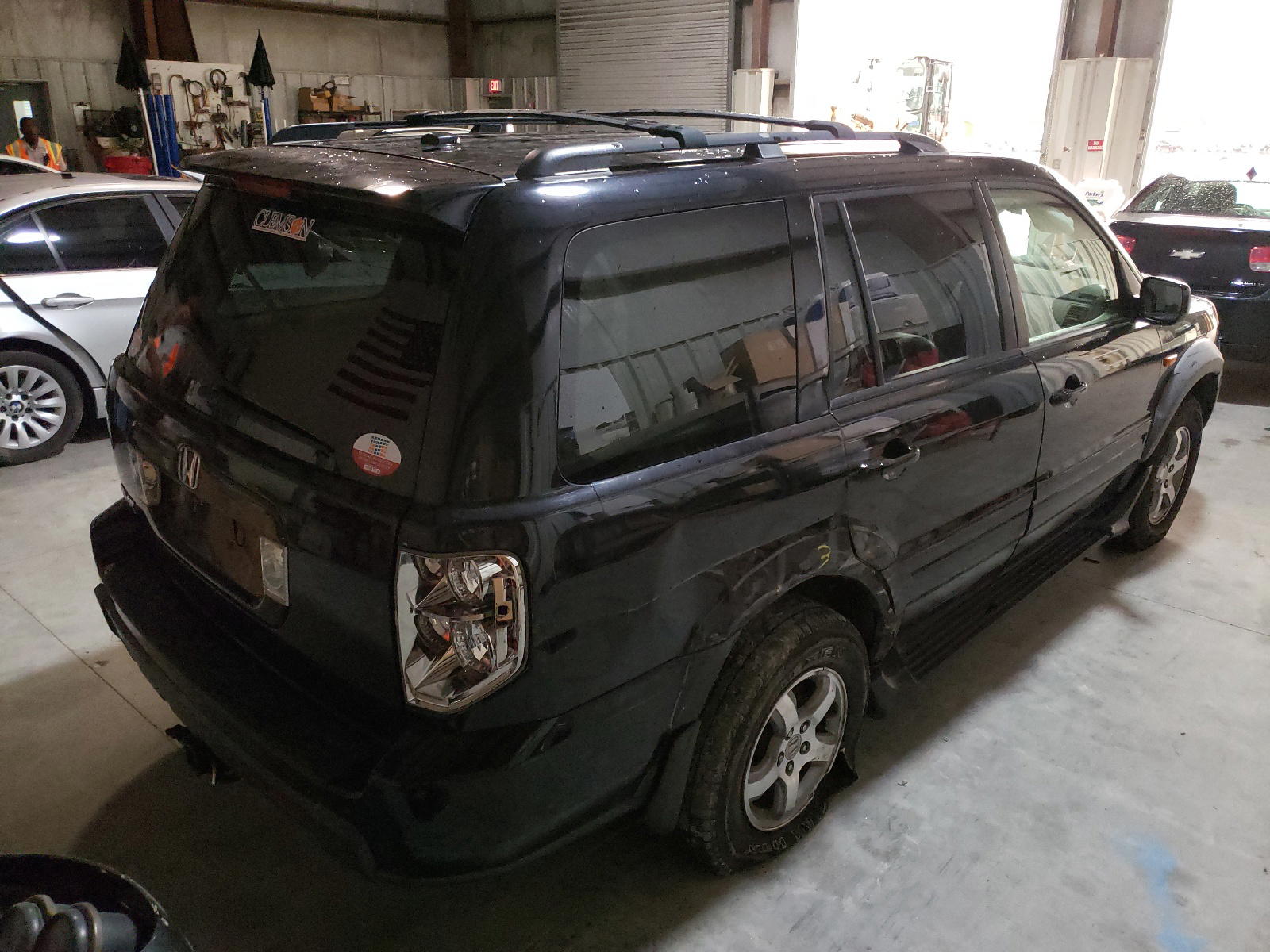 Photo 4 from auction – 2008 HONDA PILOT with VIN 5FNYF28538B011066