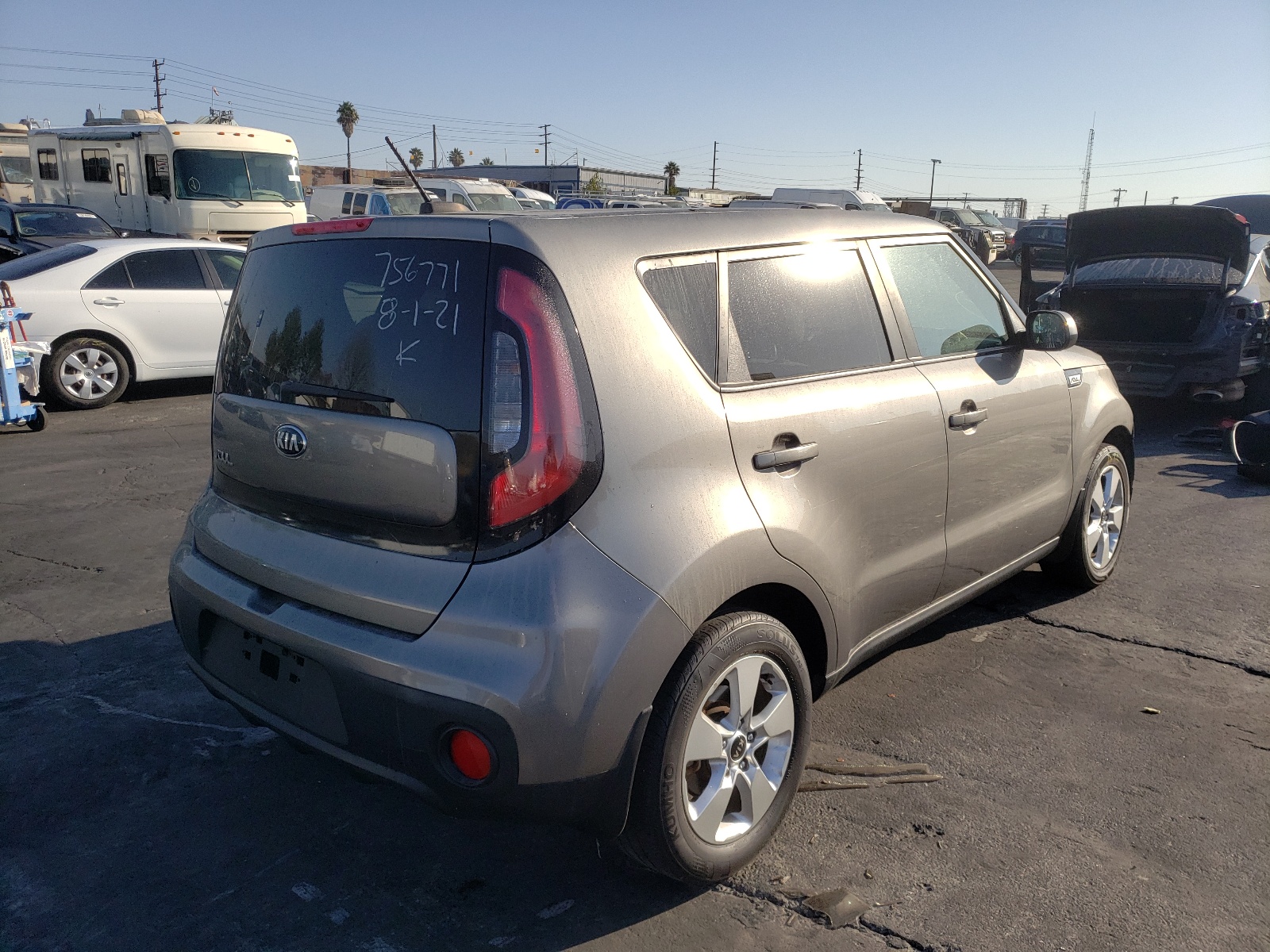 Photo 4 from auction – 2017 KIA SOUL with VIN KNDJN2A21H7484023