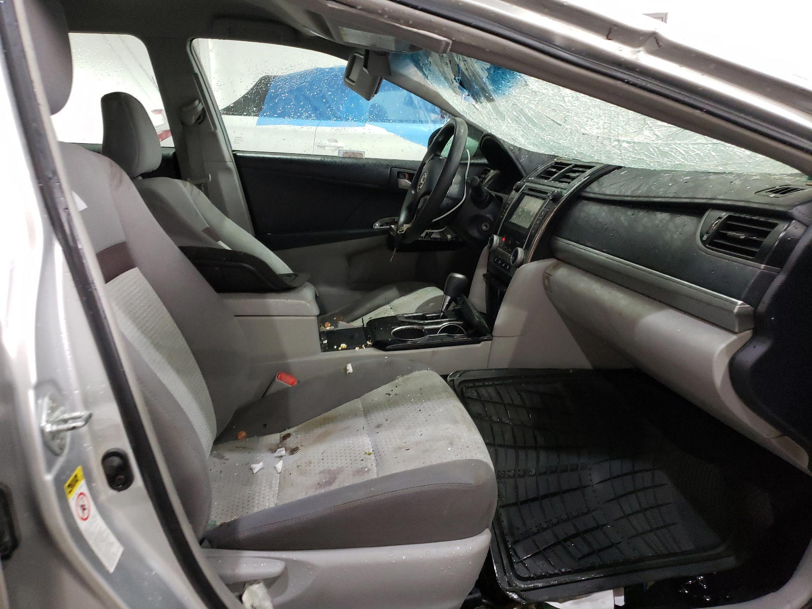 Photo 5 from auction – 2012 TOYOTA CAMRY BASE with VIN 4T4BF1FK5CR210548