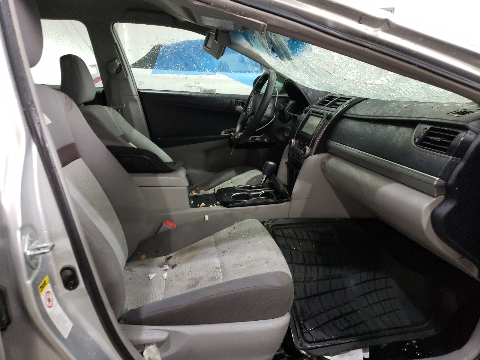 Zdjęcie 5 z aukcji – 2012 TOYOTA CAMRY BASE z VIN 4T4BF1FK5CR210548