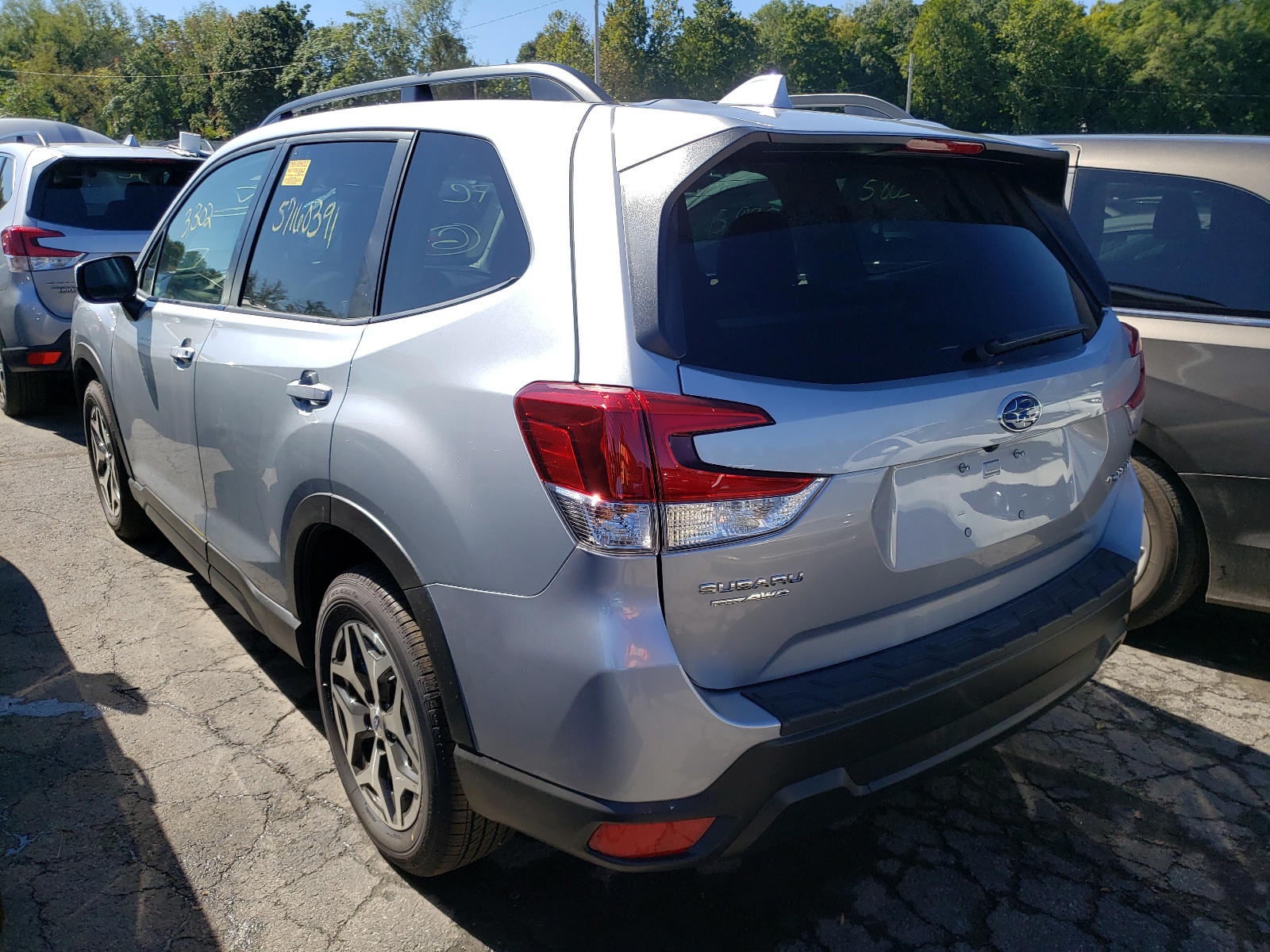 Photo 3 from auction – 2021 SUBARU FORESTER P with VIN JF2SKAFC0MH530701