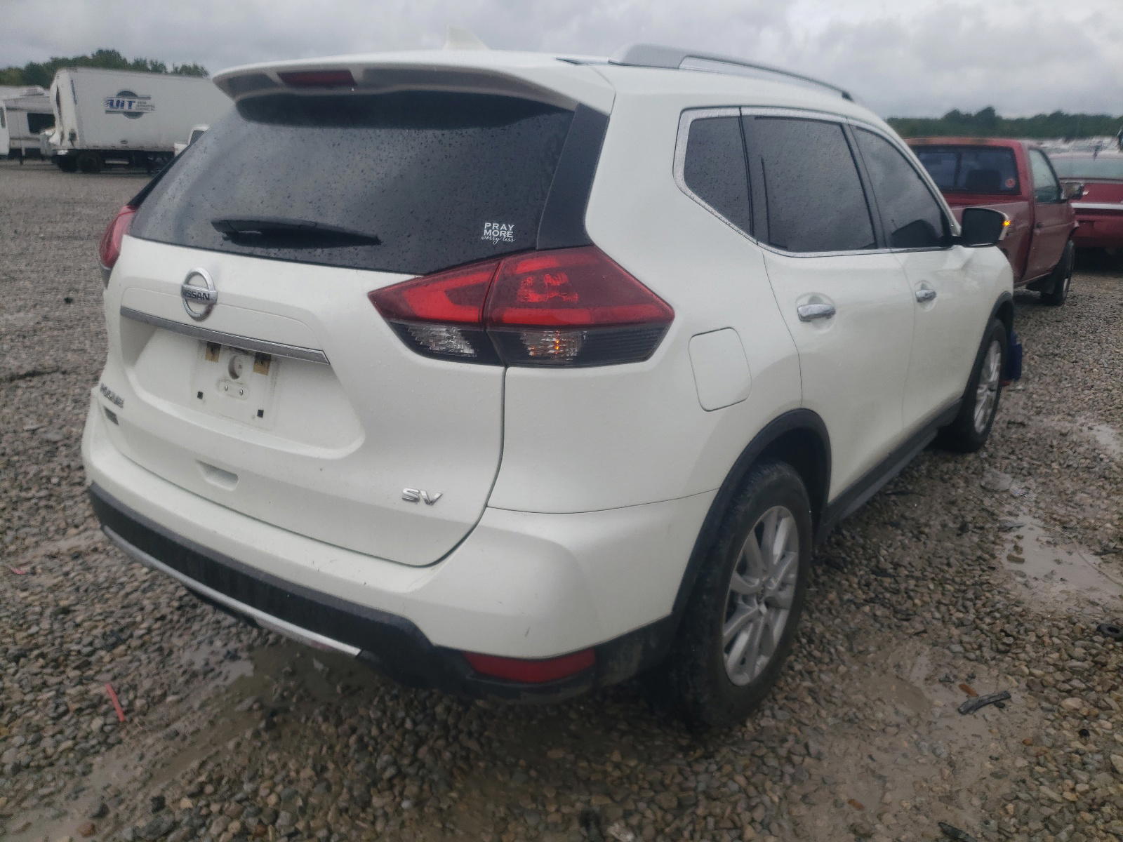 Photo 4 from auction – 2018 NISSAN ROGUE S with VIN KNMAT2MT1JP587233