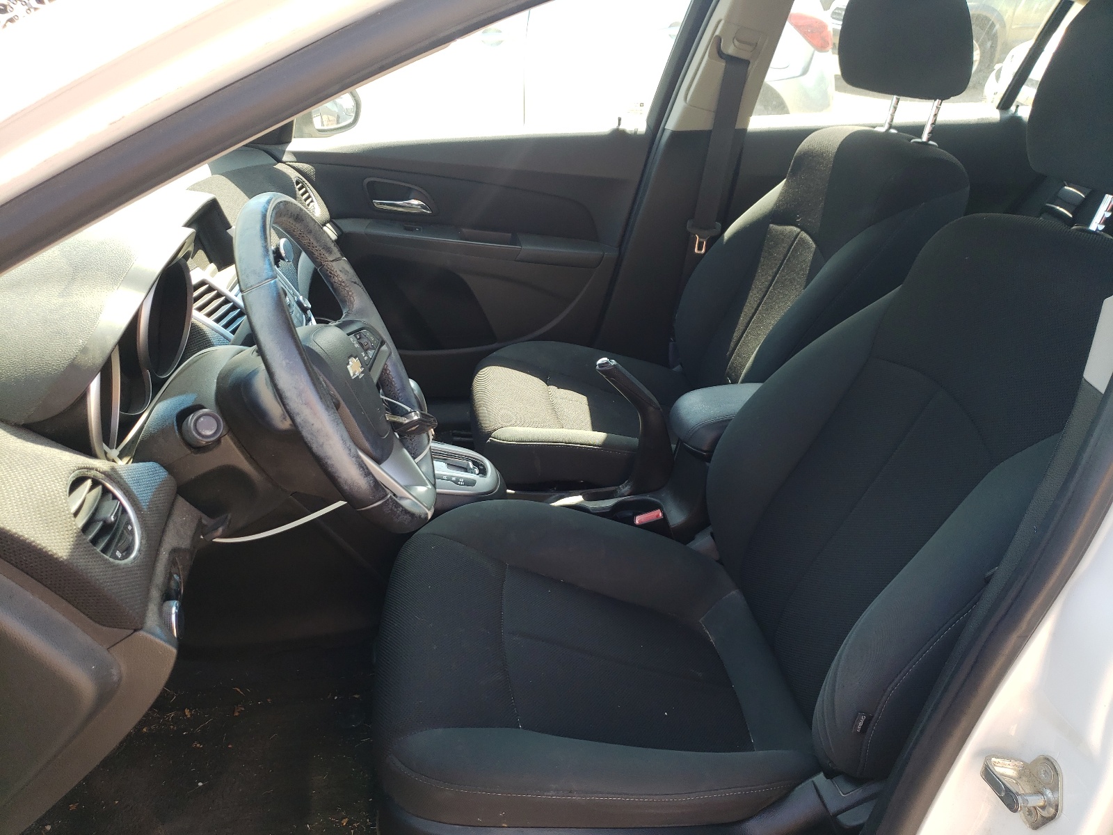 Photo 5 from auction – 2011 CHEVROLET CRUZE LT with VIN 1G1PF5S91B7244555