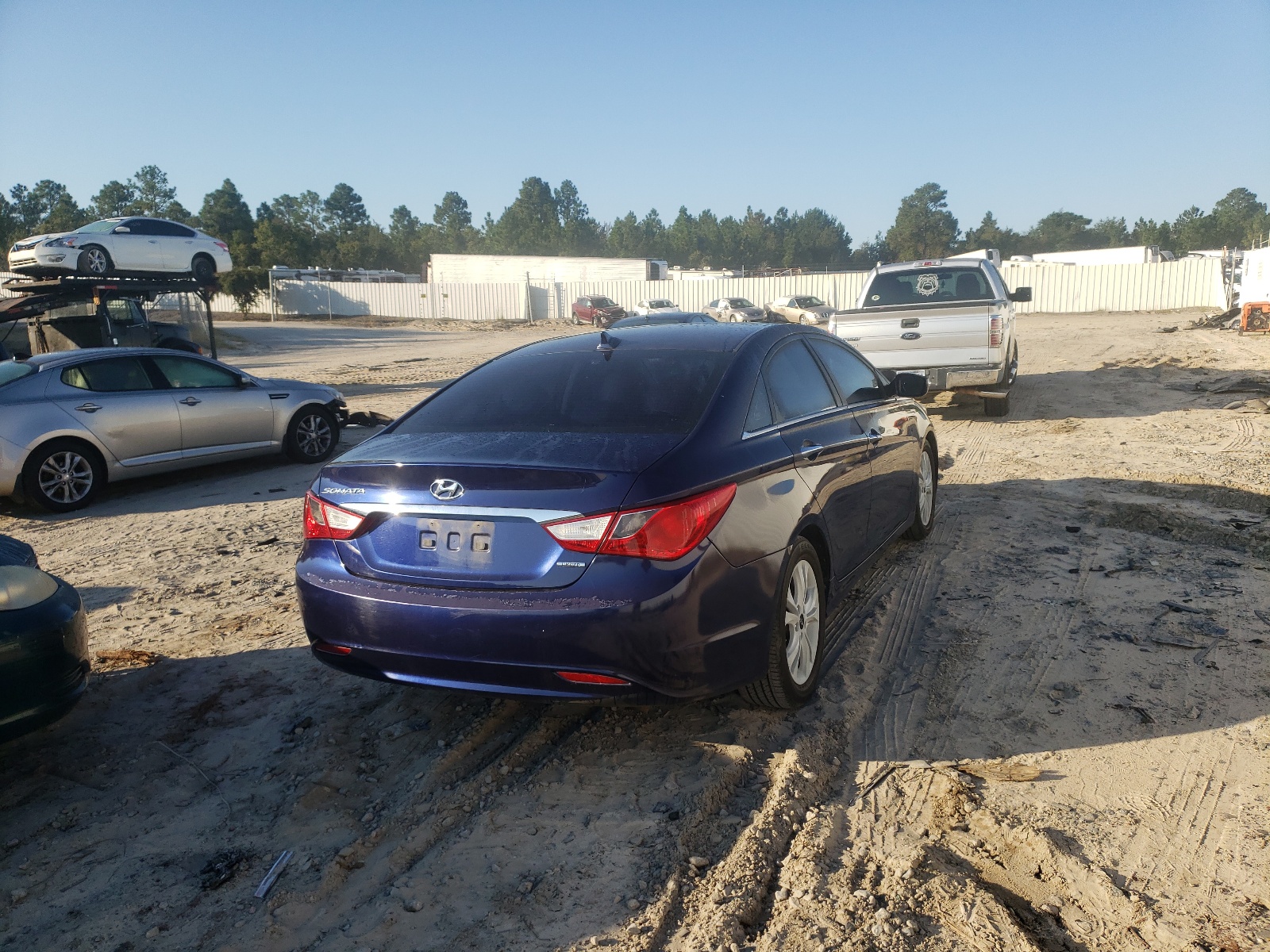 Photo 4 from auction – 2011 HYUNDAI SONATA SE with VIN 5NPEC4AC1BH027906