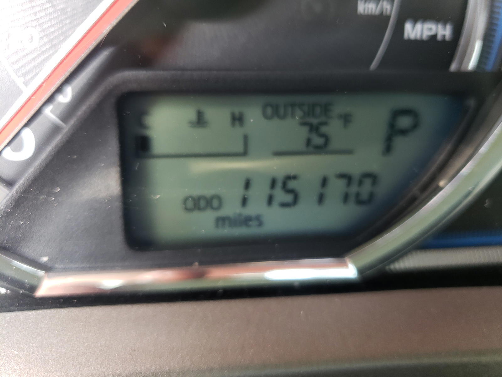 Photo 8 from auction – 2013 TOYOTA RAV4 LIMIT with VIN 2T3DFREV5DW028774