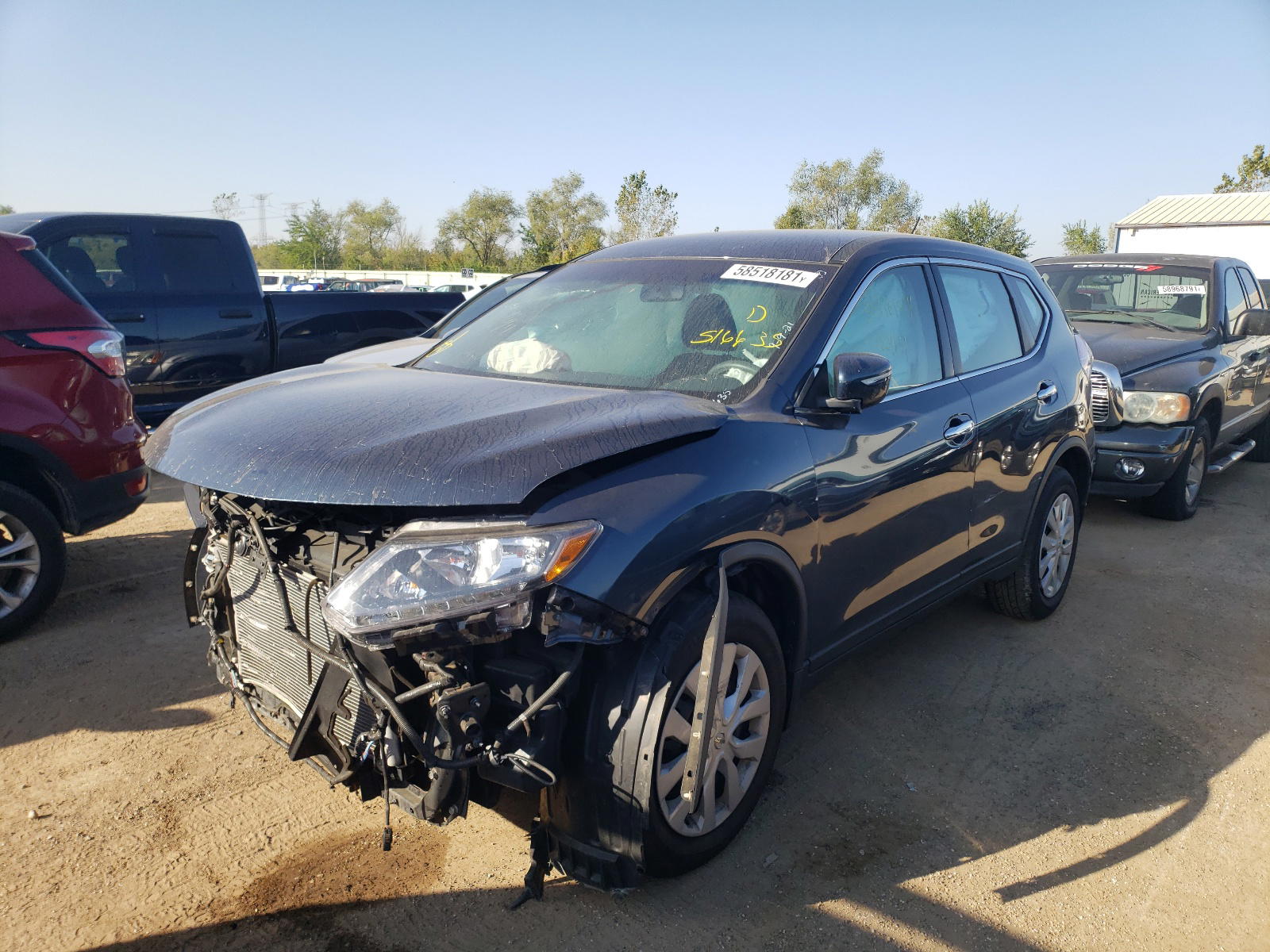 Photo 2 from auction – 2015 NISSAN ROGUE S with VIN KNMAT2MV6FP516635