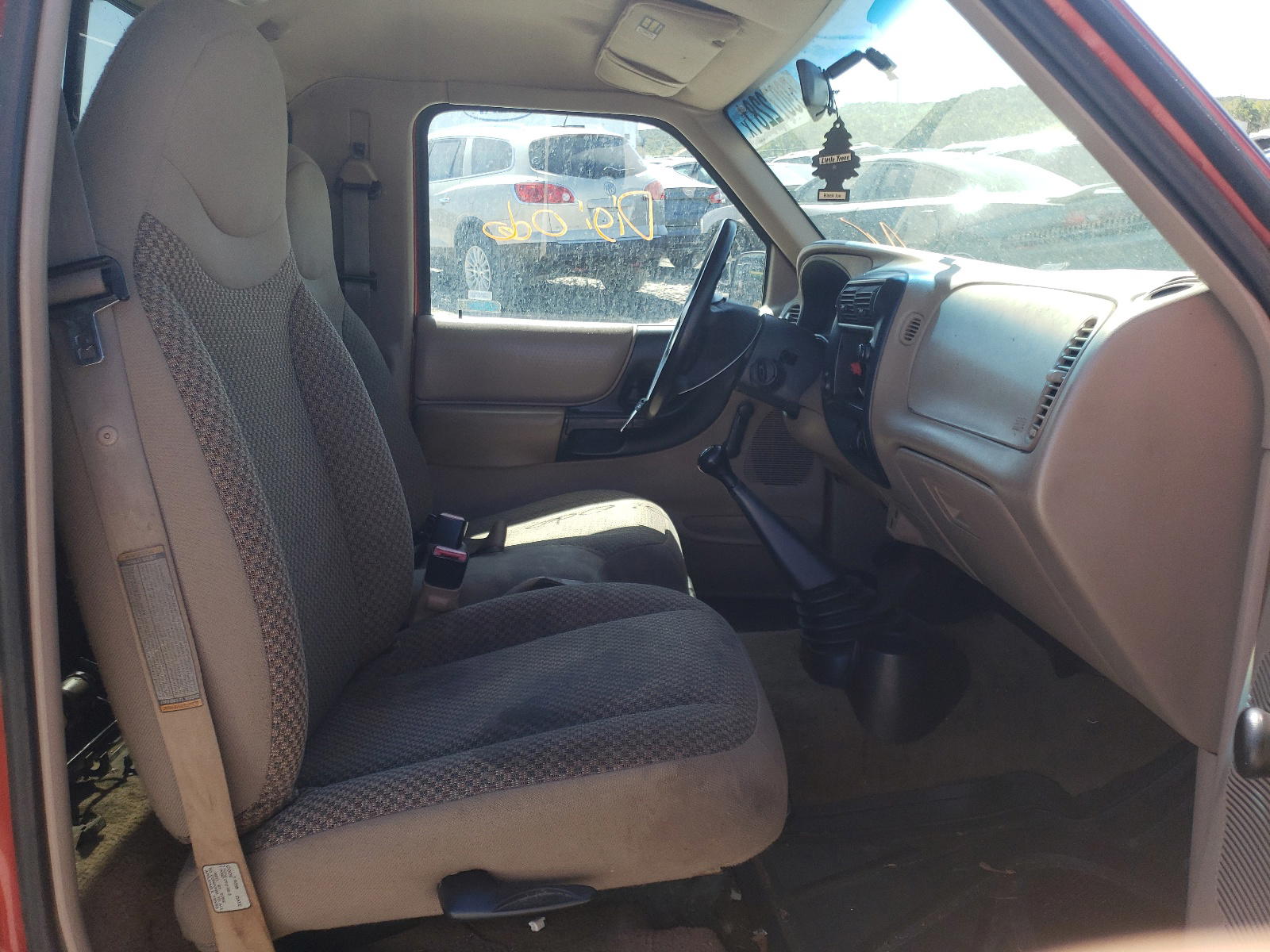 Photo 5 from auction – 1998 FORD RANGER with VIN 1FTYR10C3WPB58728