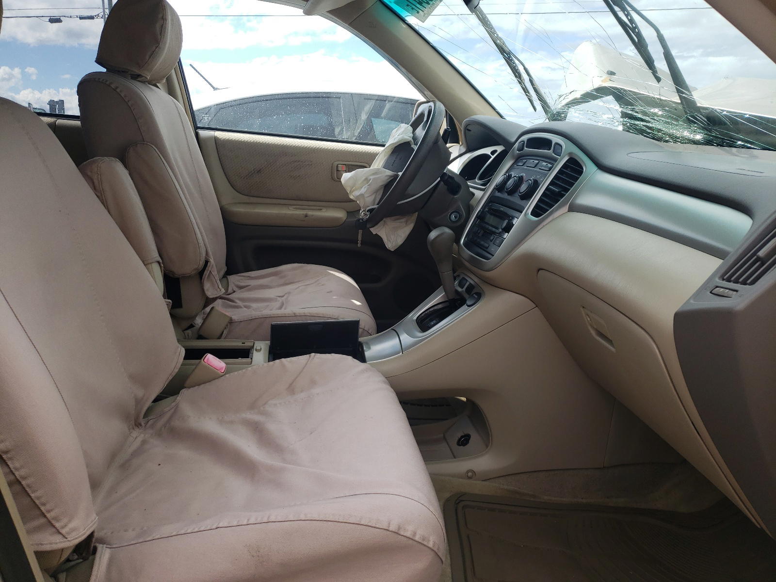 Photo 5 from auction – 2007 TOYOTA HIGHLANDER with VIN JTEGD21A170157984