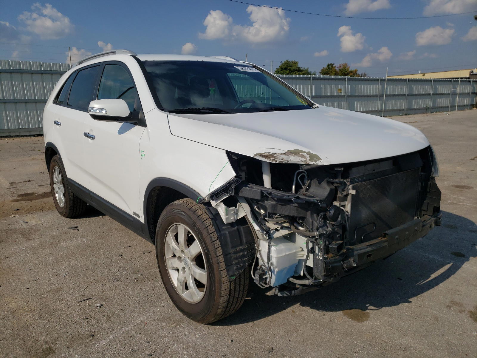 KIA SORENTO BA 2011 with VIN 5XYKTDA27BG124352 - Photo from auction
