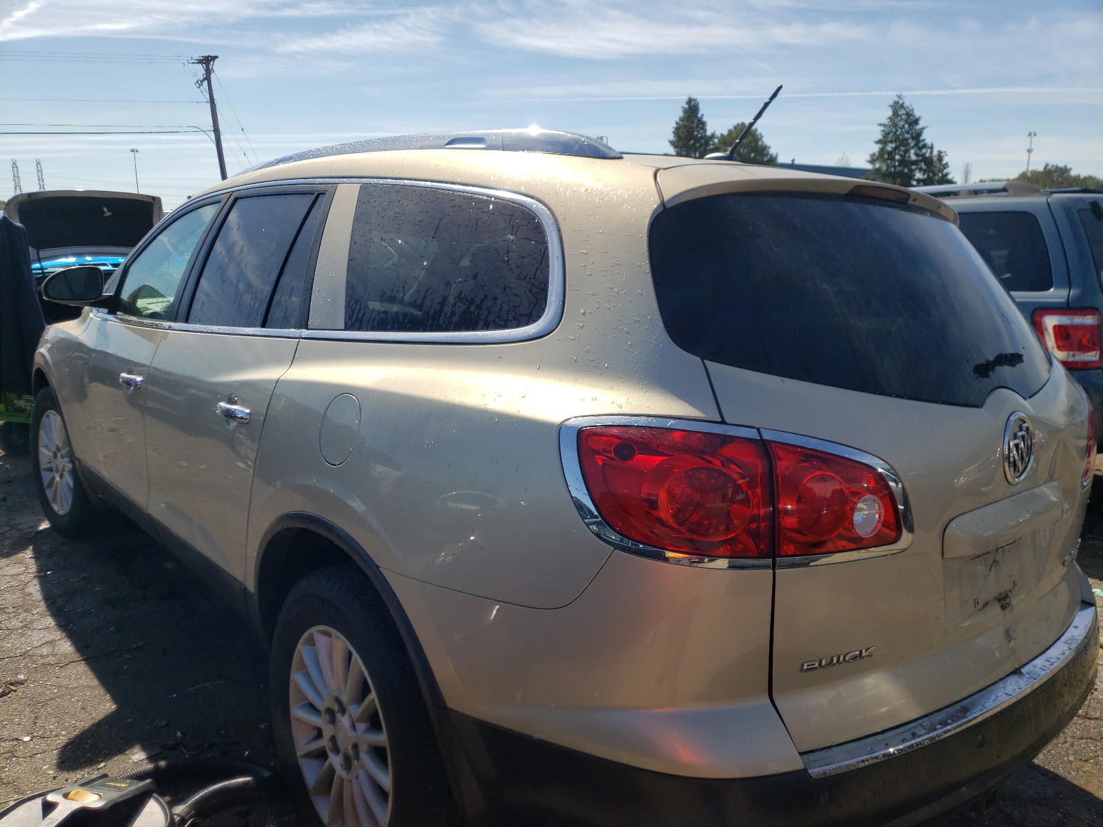 Photo 3 from auction – 2010 BUICK ENCLAVE CX with VIN 5GALVBED1AJ106282