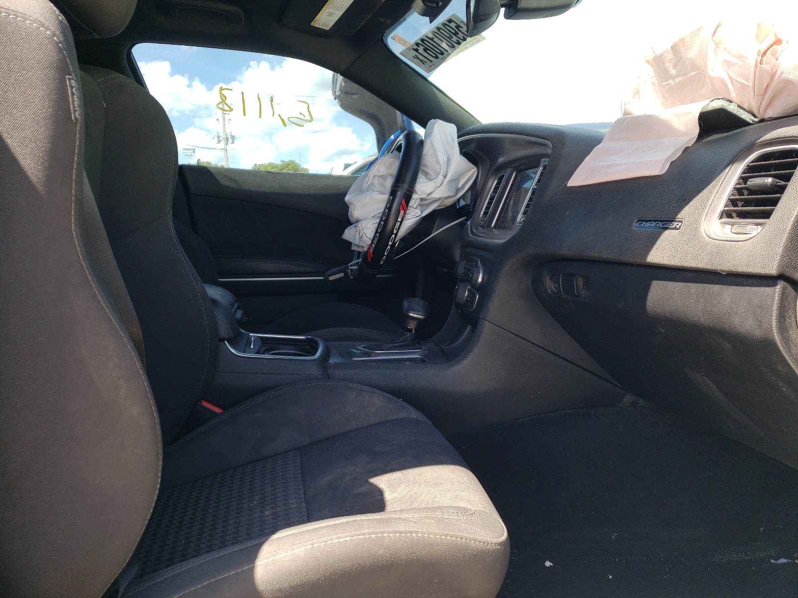 Photo 5 from auction – 2019 DODGE CHARGER GT with VIN 2C3CDXHG8KH566888
