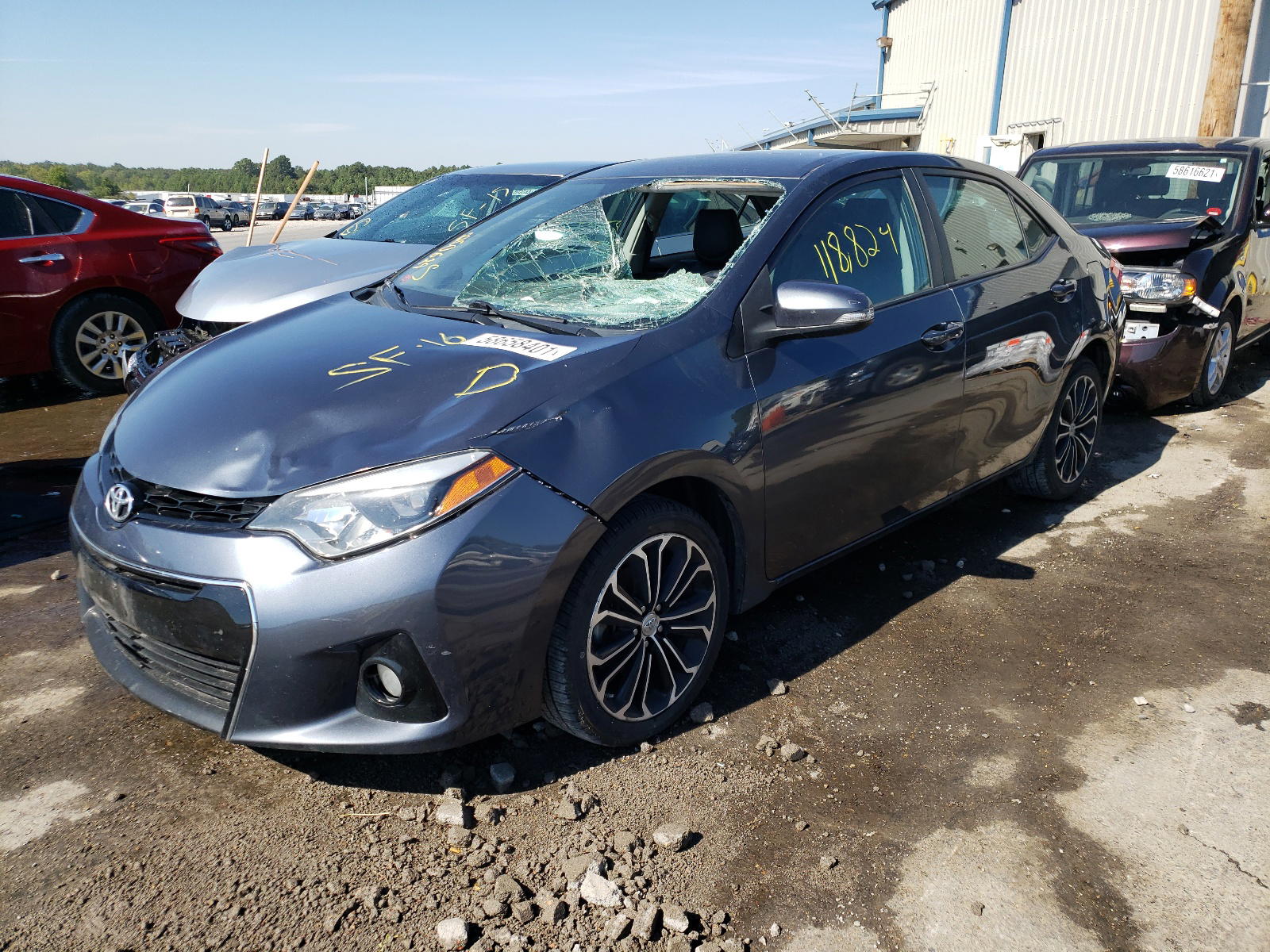 Photo 2 from auction – 2016 TOYOTA COROLLA L with VIN 5YFBURHE0GP405650