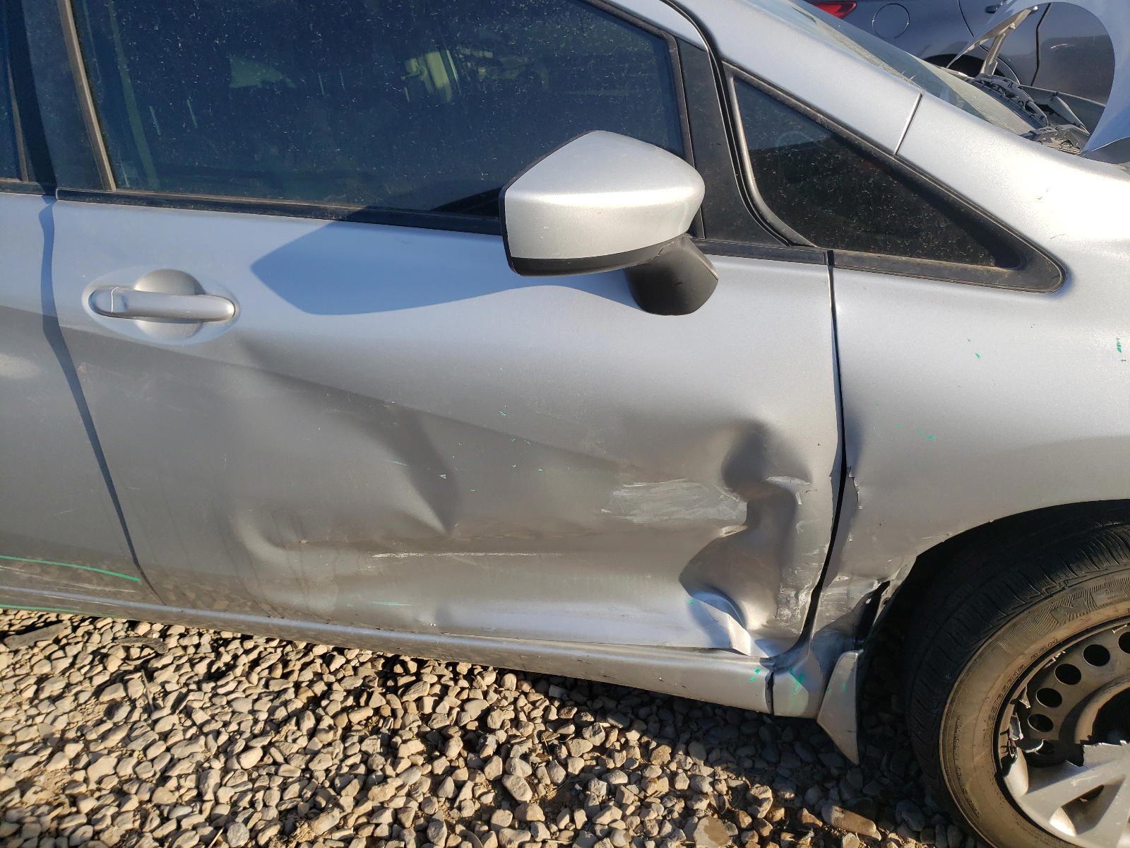 Photo 9 from auction – 2015 NISSAN VERSA NOTE with VIN 3N1CE2CP8FL446592