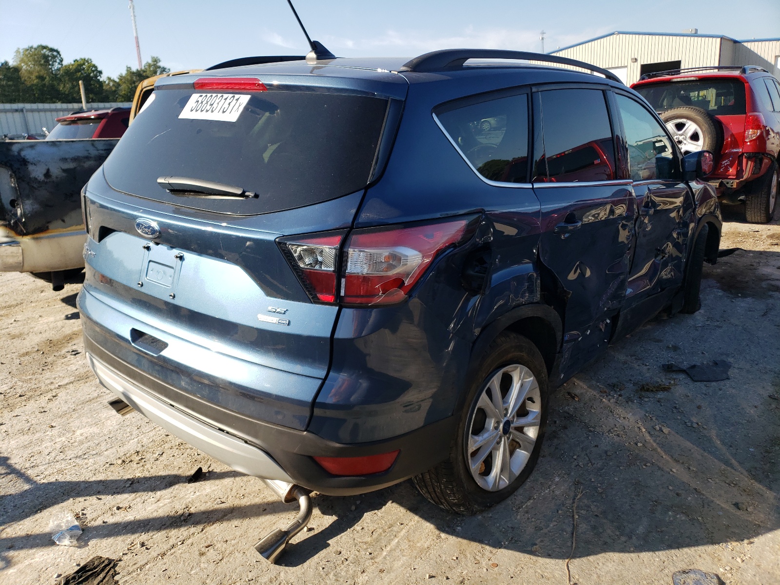 Photo 4 from auction – 2018 FORD ESCAPE SE with VIN 1FMCU9GD9JUA64168