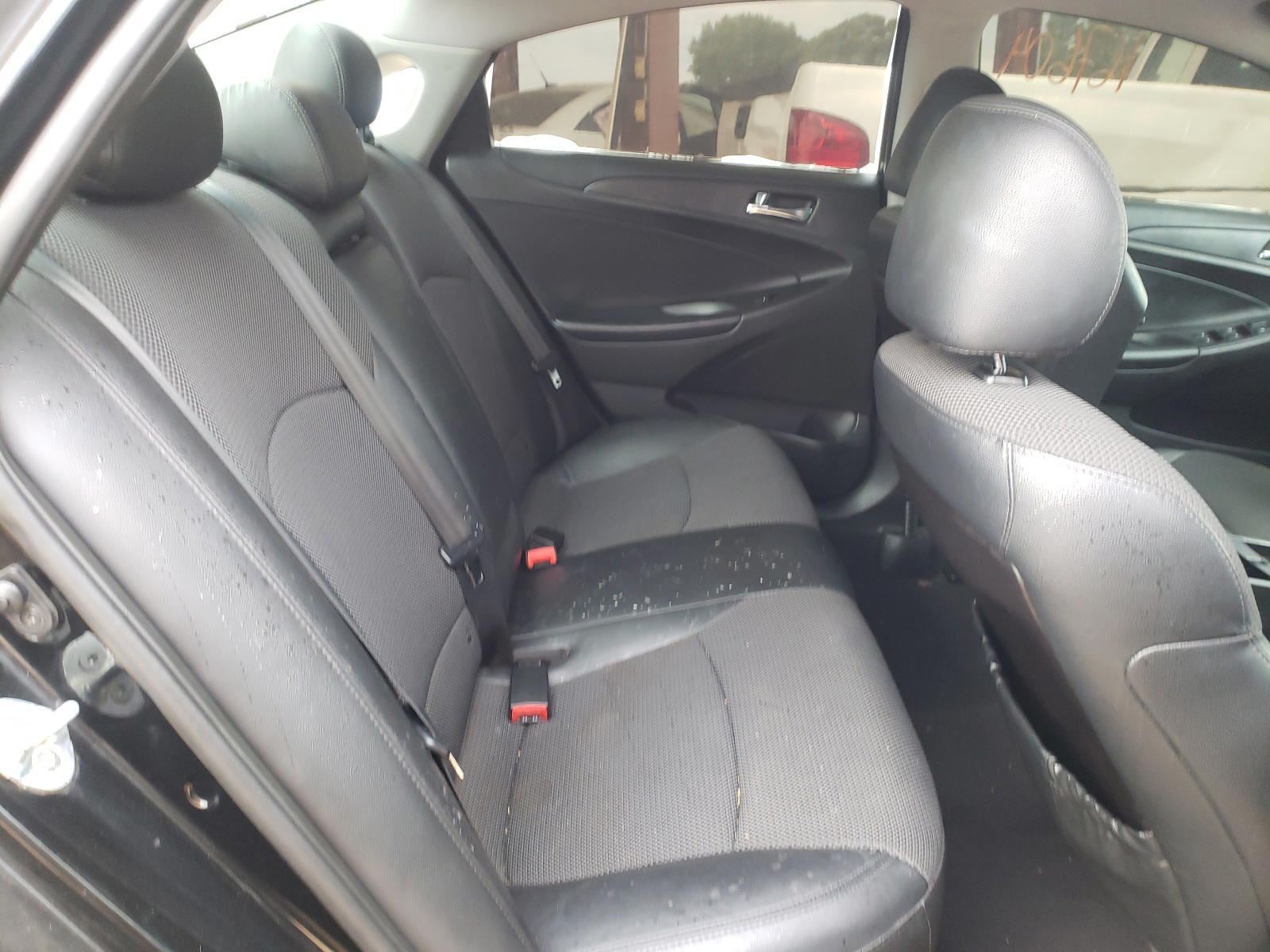 Photo 6 from auction – 2012 HYUNDAI SONATA SE with VIN 5NPEC4AC8CH388597