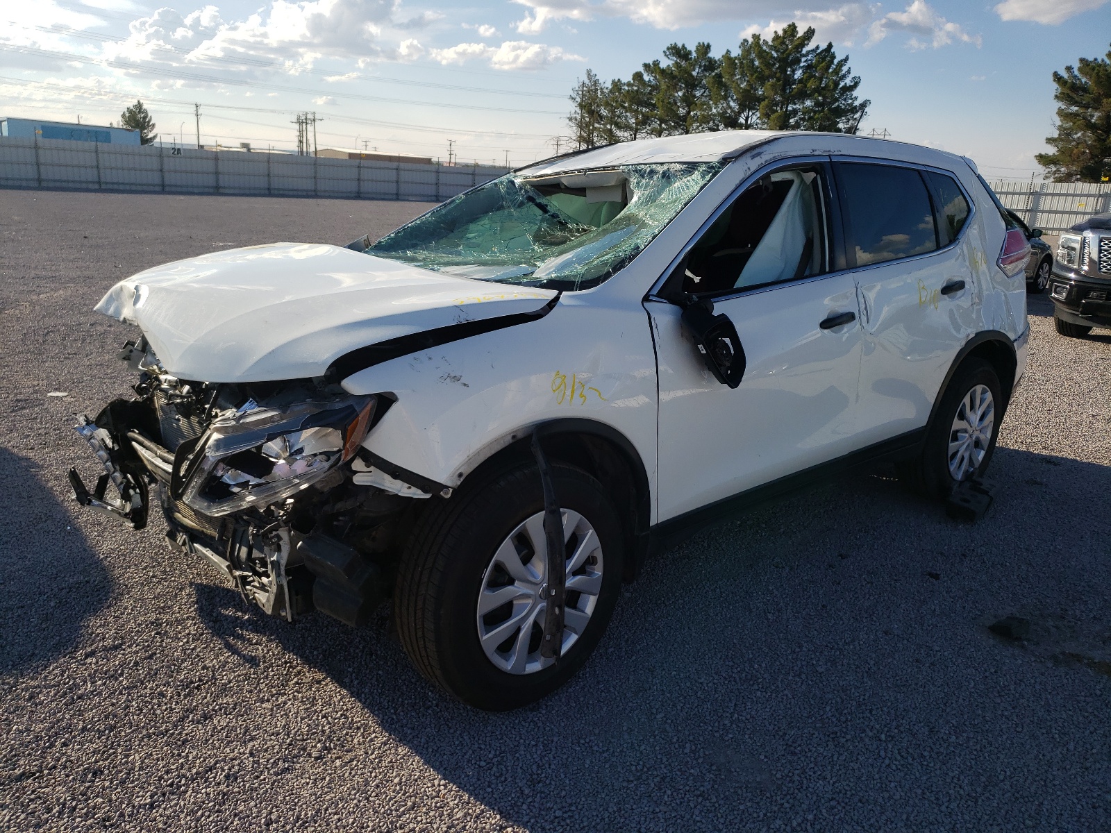 Photo 2 from auction – 2016 NISSAN ROGUE S with VIN JN8AT2MV5GW138013