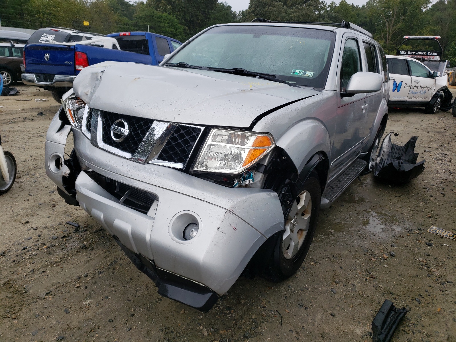 Photo 2 from auction – 2005 NISSAN PATHFINDER with VIN 5N1AR18WX5C732324