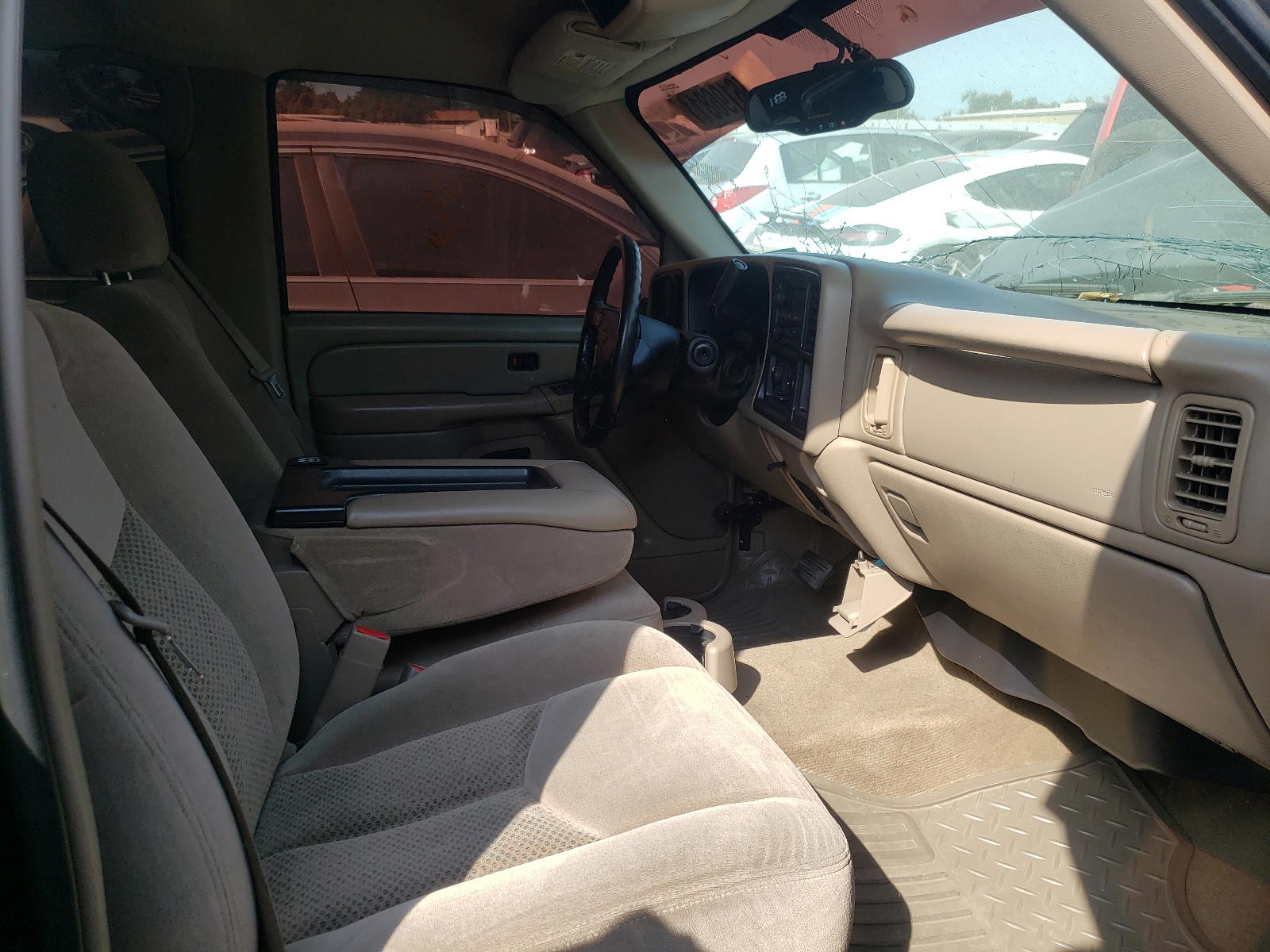 Photo 5 from auction – 2006 CHEVROLET SILVERADO with VIN 2GCEC13T161201492