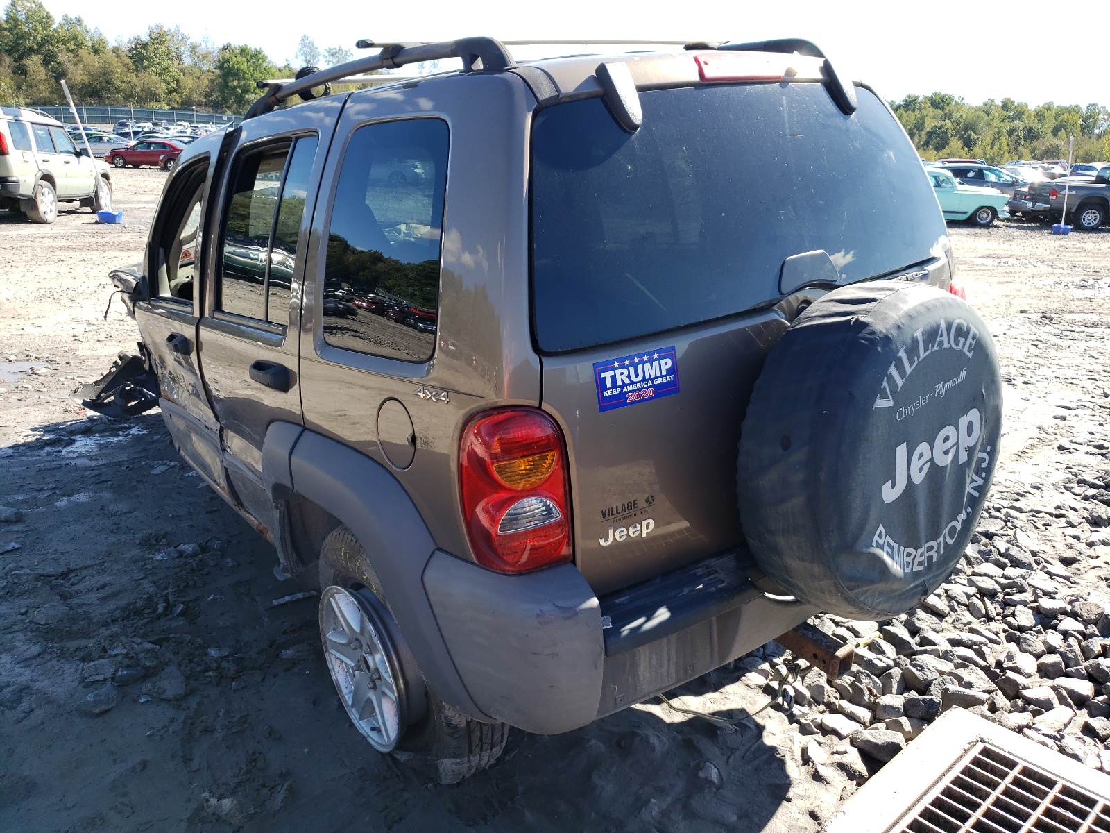 Photo 3 from auction – 2002 JEEP LIBERTY SP with VIN 1J4GL48K82W165291