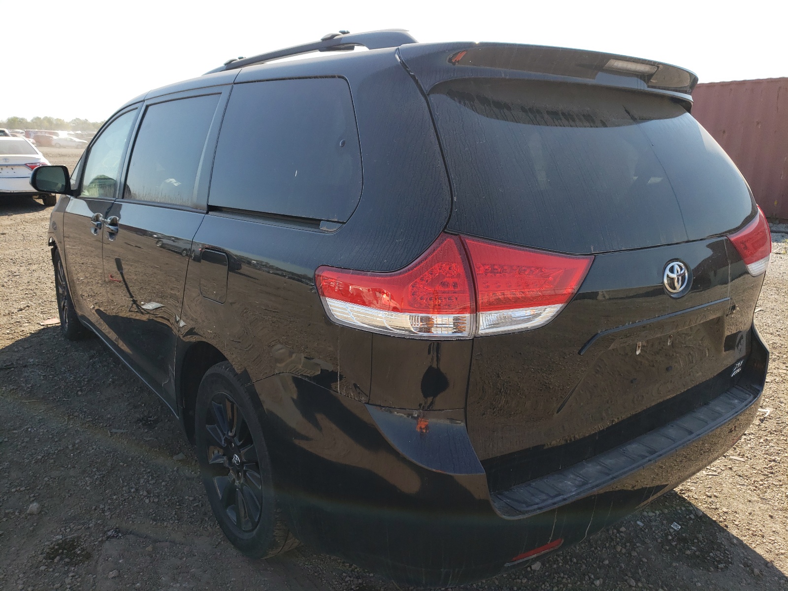 صورة رقم 3 من المزاد - 2013 TOYOTA SIENNA مع VIN 5TDDK3DC3DS056535