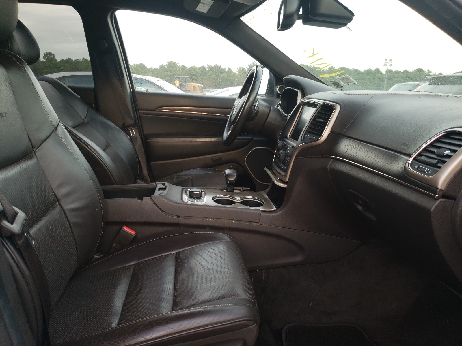 Photo 5 from auction – 2014 JEEP GRAND CHER with VIN 1C4RJFJG2EC338704