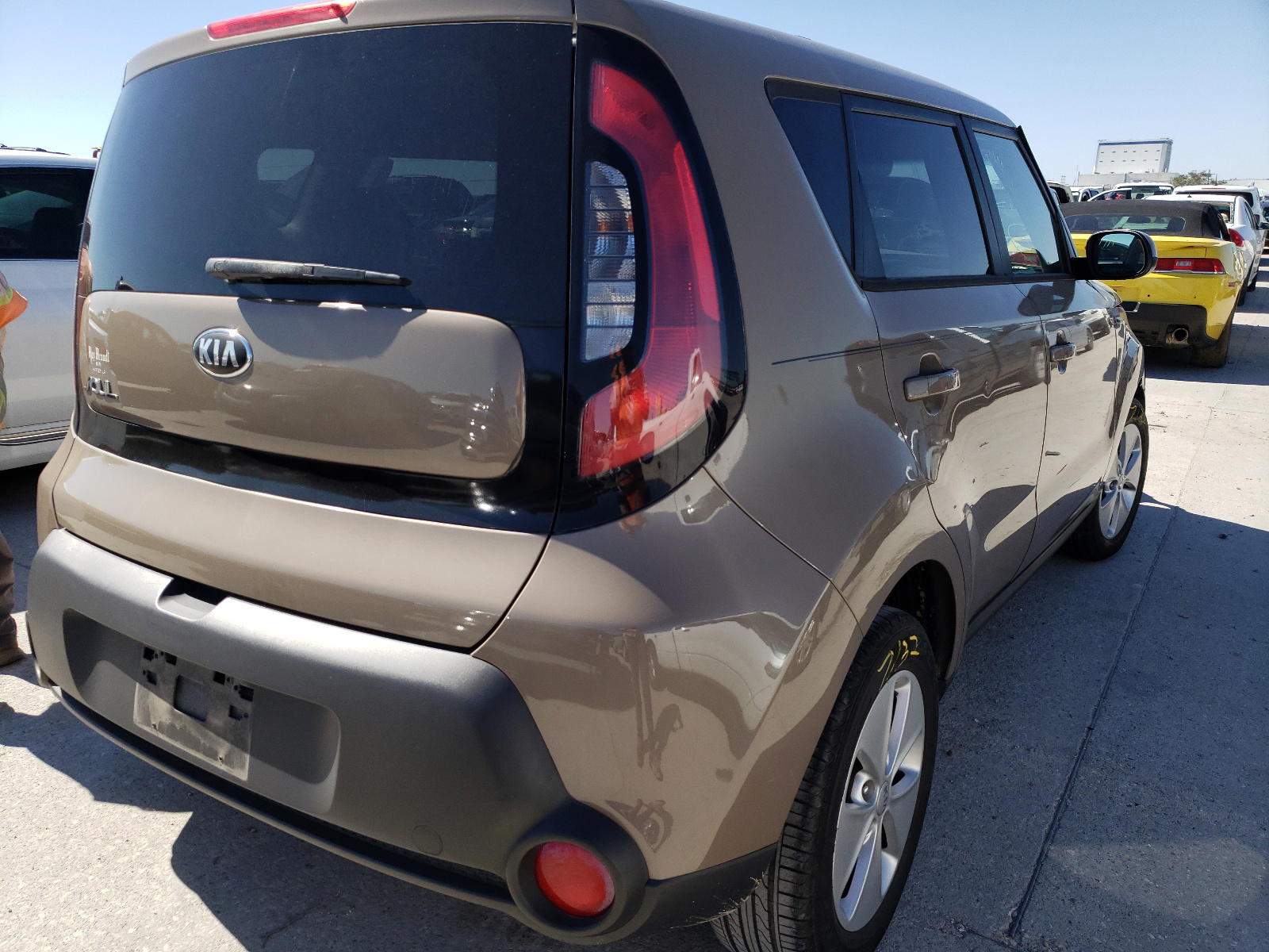 Photo 4 from auction – 2014 KIA SOUL with VIN KNDJN2A26E7109420